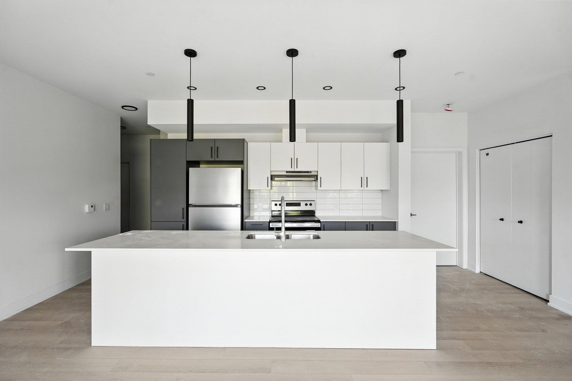 









312


Ch. Freeman

, 204,
Gatineau (Hull),




QC
J8Z2B6

