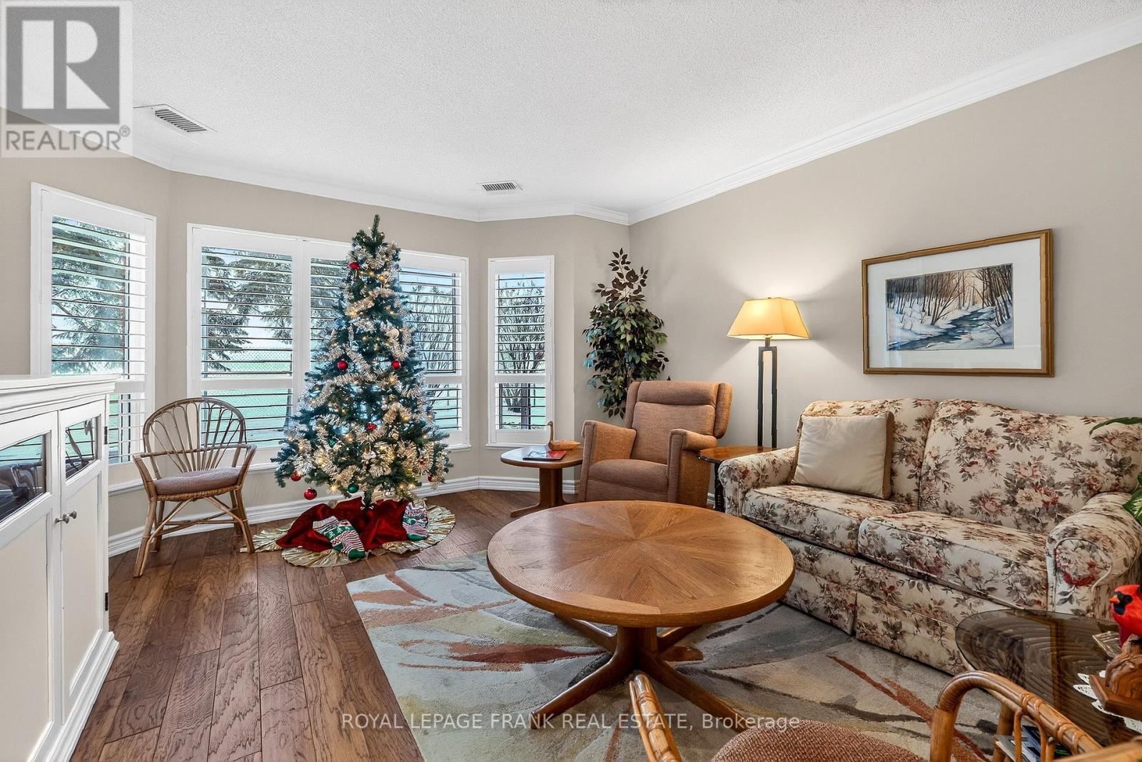 












110 - 3 HERITAGE WAY

,
Kawartha Lakes (Lindsay),




Ontario
K9V5Z1

