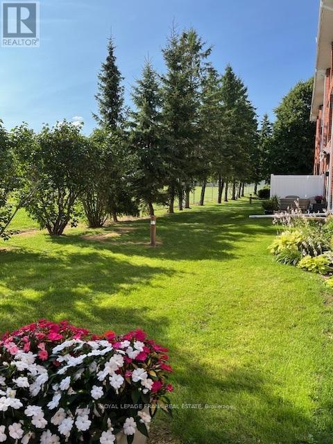 












110 - 3 HERITAGE WAY

,
Kawartha Lakes (Lindsay),




Ontario
K9V5Z1

