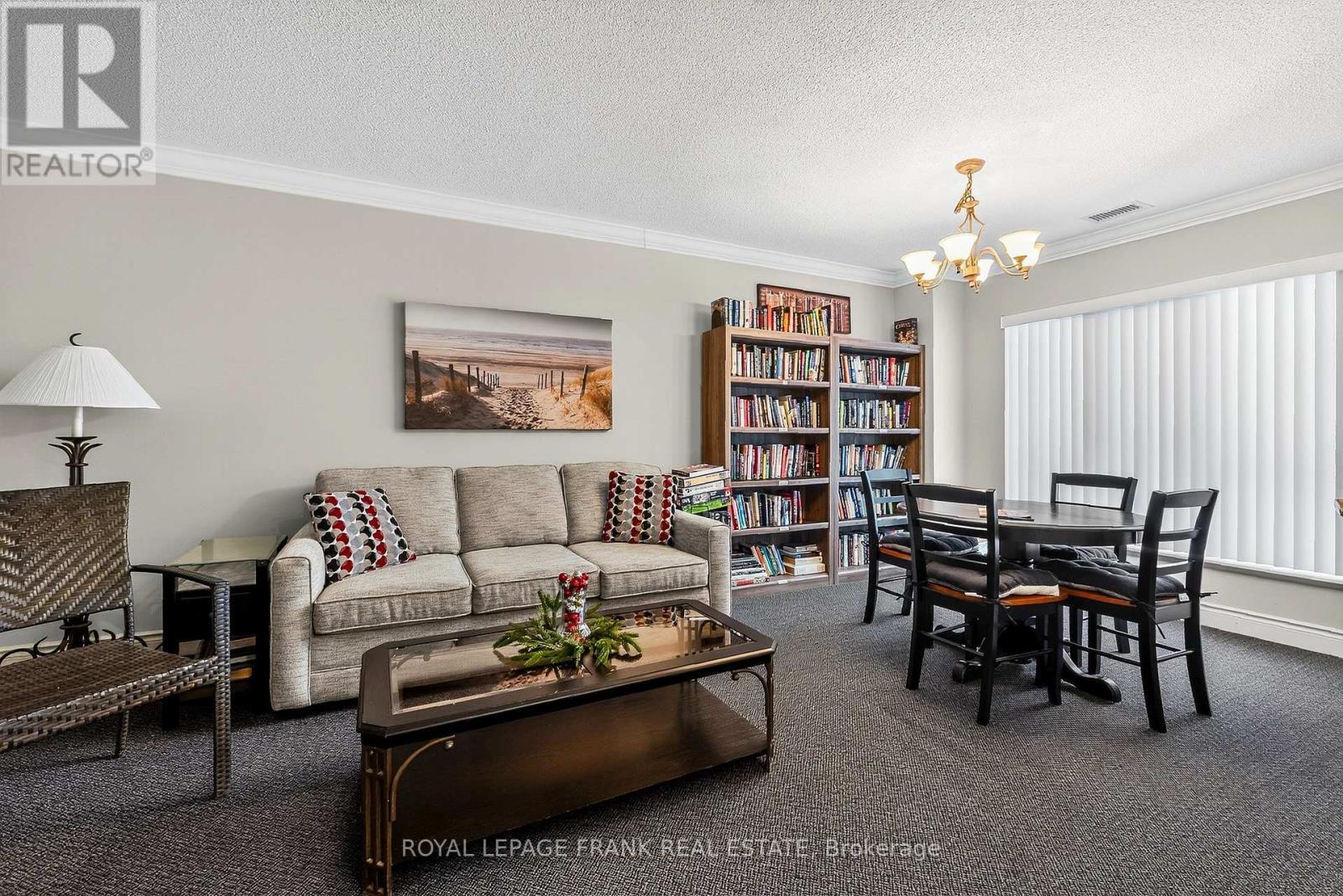 












110 - 3 HERITAGE WAY

,
Kawartha Lakes (Lindsay),




Ontario
K9V5Z1

