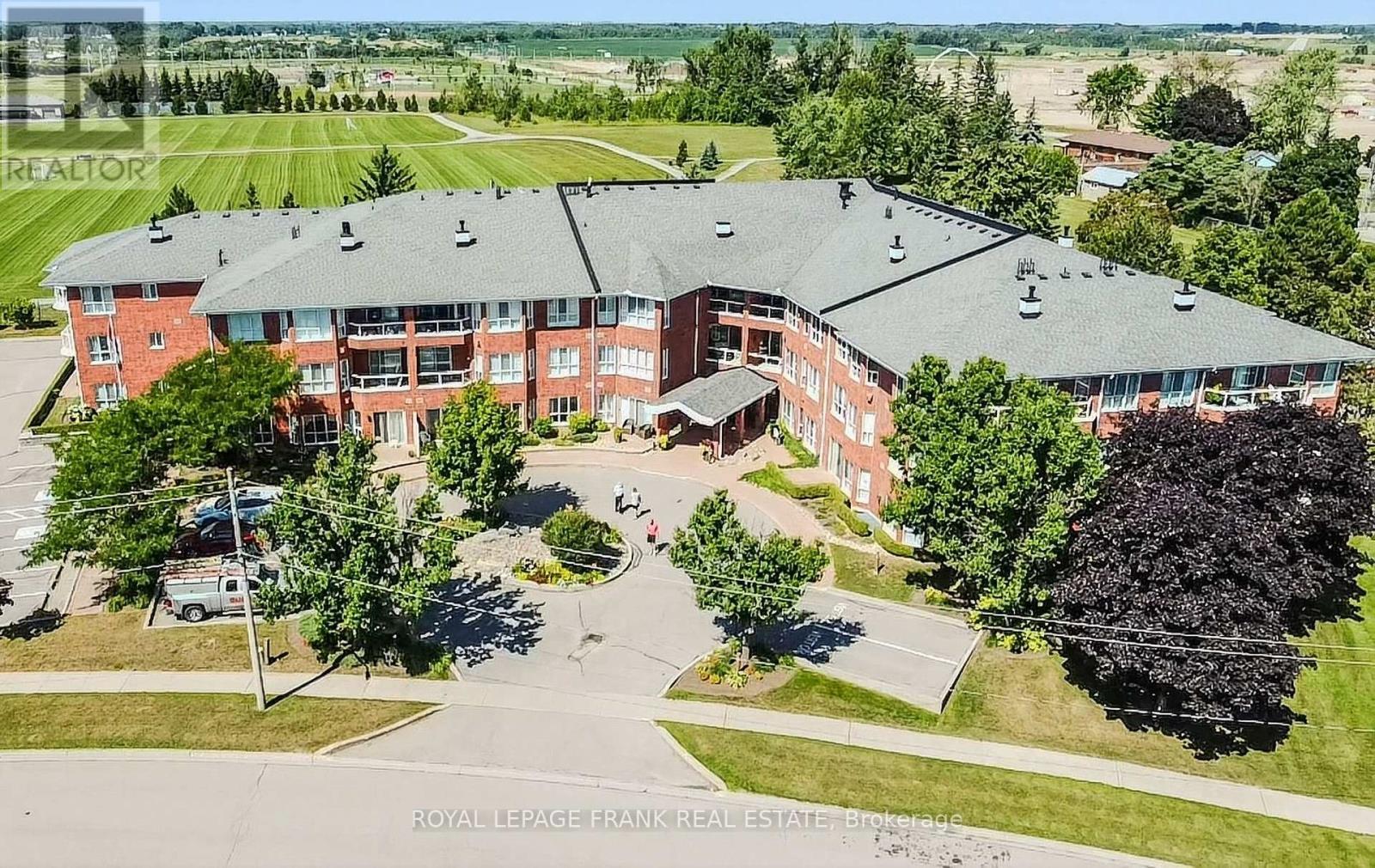 












110 - 3 HERITAGE WAY

,
Kawartha Lakes (Lindsay),




Ontario
K9V5Z1

