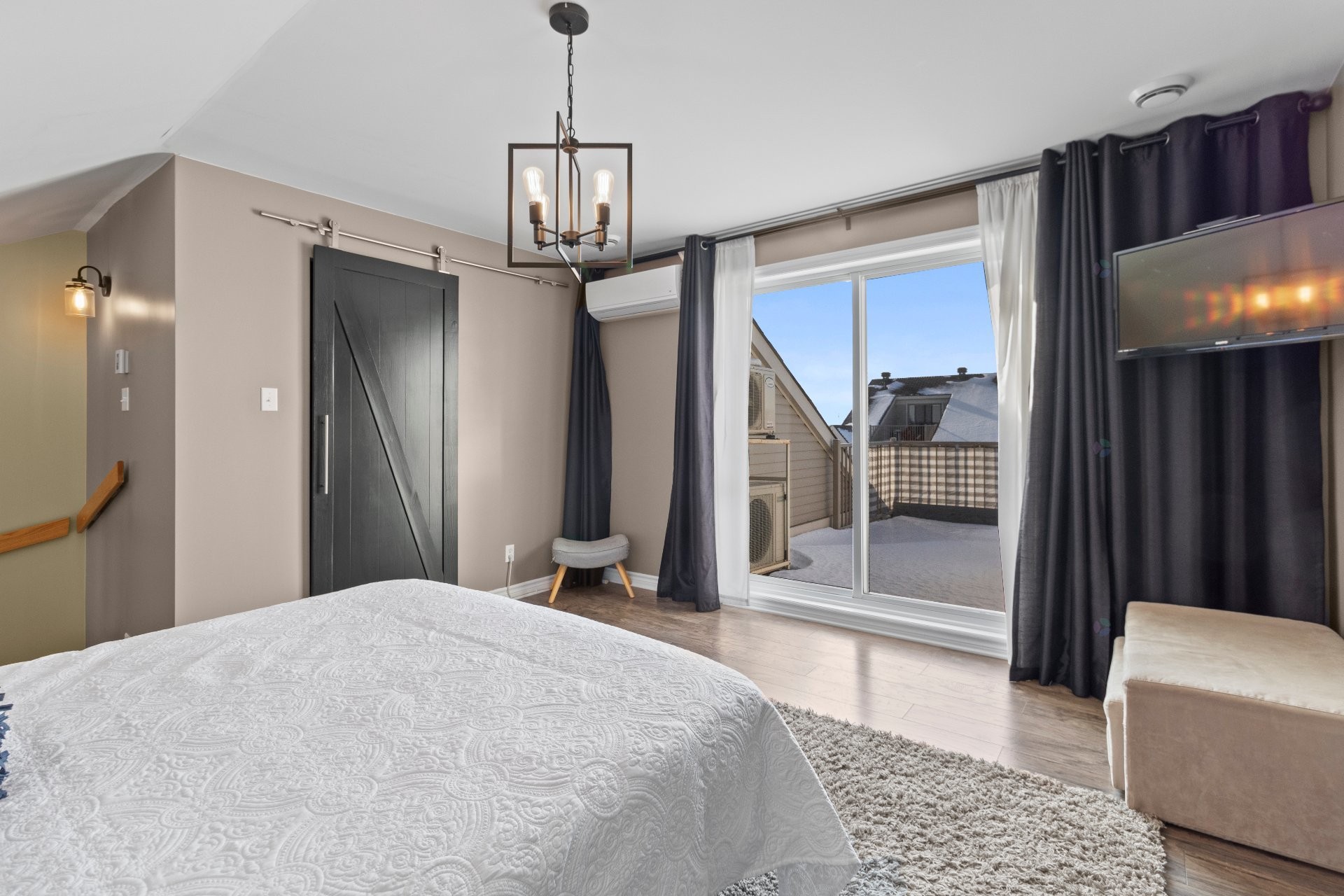 









3384


Boul. Gareau

,
Longueuil (Saint-Hubert),




QC
J3Y0J5

