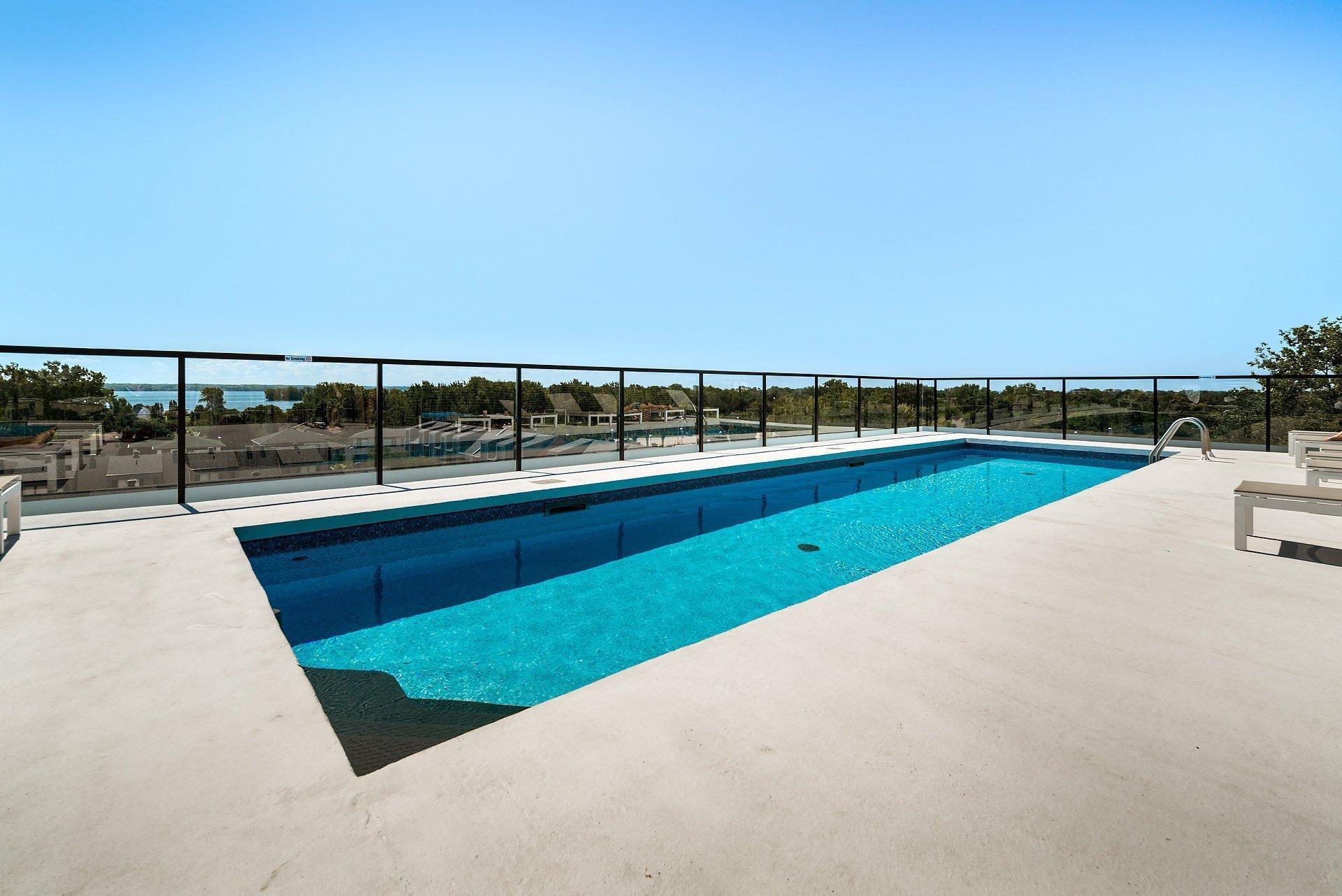 









271


Av. De l'Académie

, 210,
Dorval,




QC
H9S0B4

