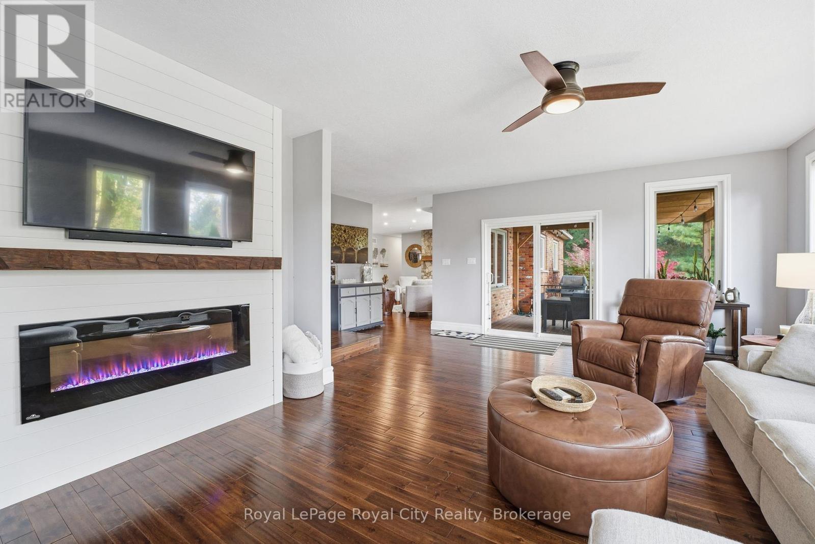 












55 BRIDLE PATH

,
Puslinch,




Ontario
N0B2J0

