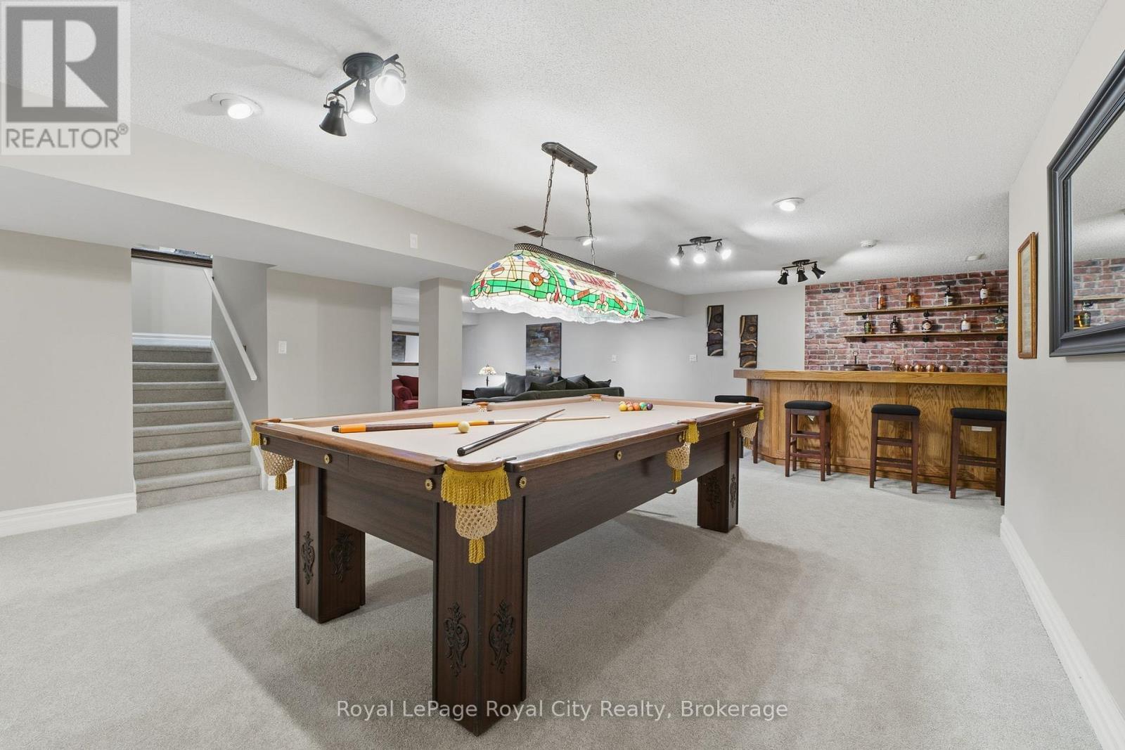 












55 BRIDLE PATH

,
Puslinch,




Ontario
N0B2J0

