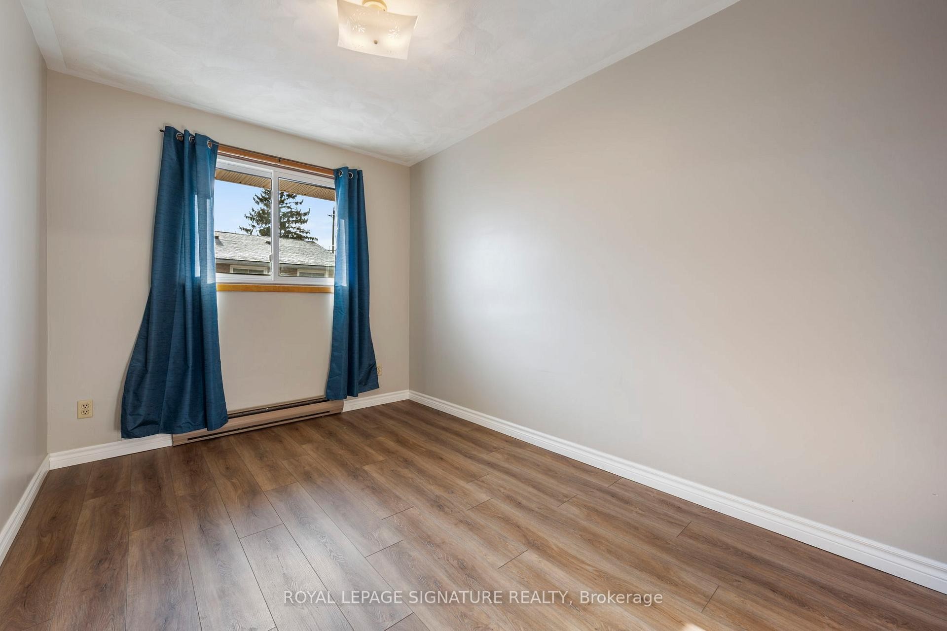 









10


Montclair

Crescent, 5,
Norfolk,




ON
N3Y 4R9

