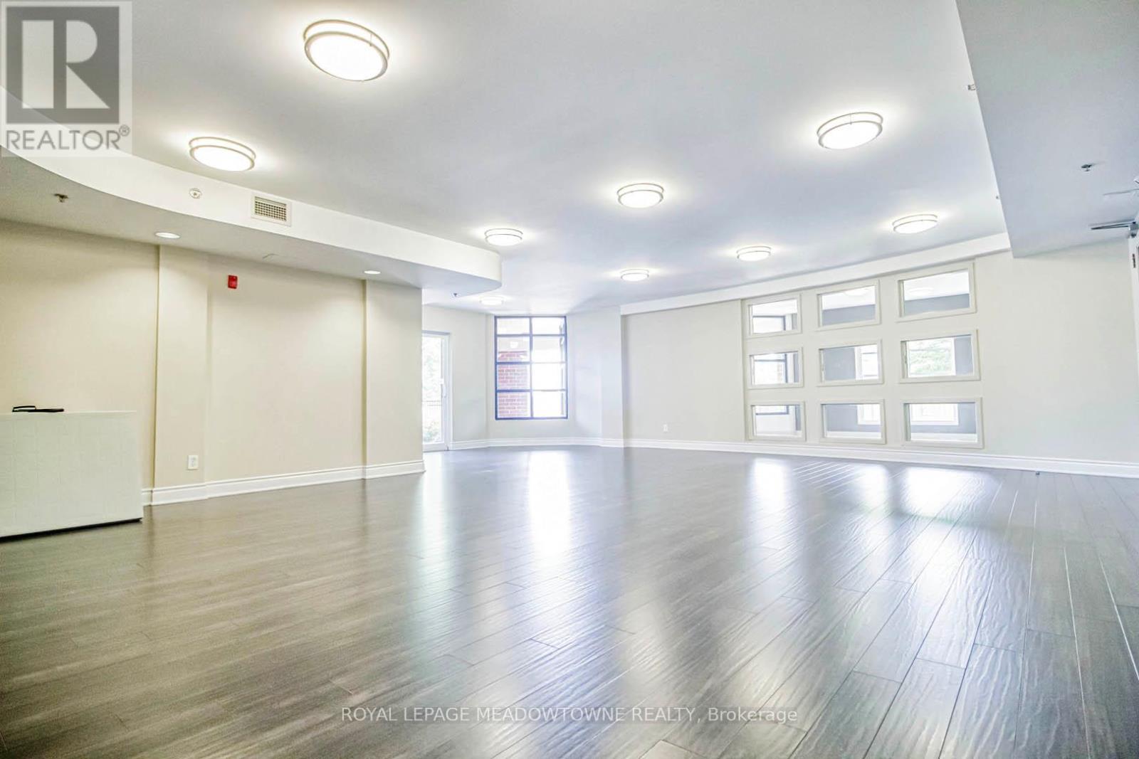 












321 - 3070 ROTARY WAY

,
Burlington,




Ontario
L7M0H1

