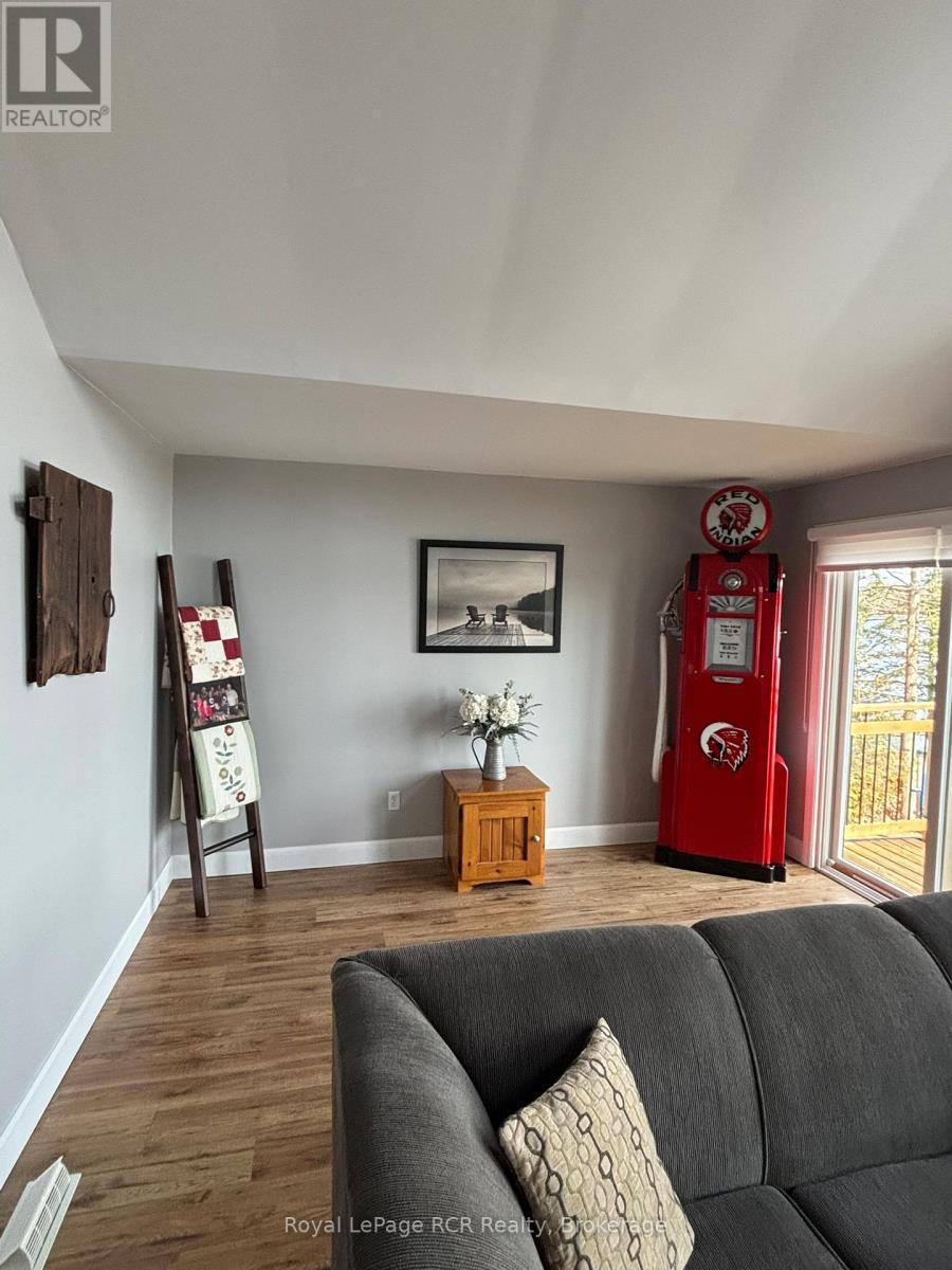 












173 MACDONALDS ROAD

,
Grey Highlands,




Ontario
N0C1E0

