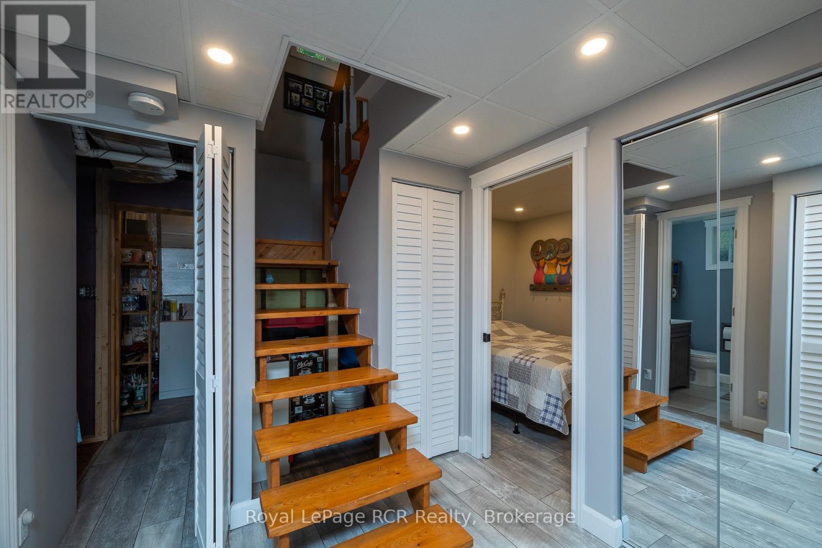 












173 MACDONALDS ROAD

,
Grey Highlands,




Ontario
N0C1E0

