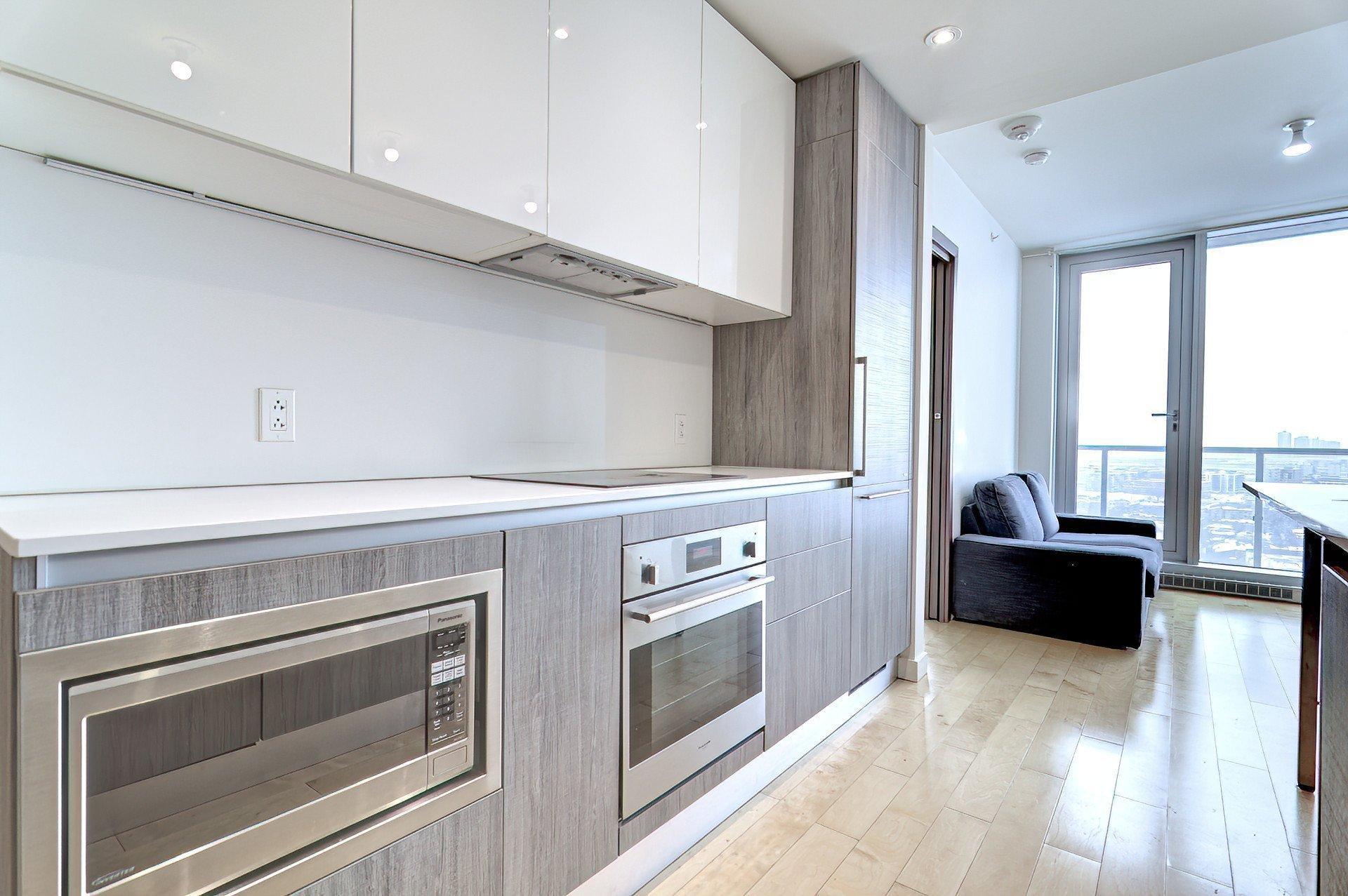 









1450


Boul. René-Lévesque O.

, 1311,
Montréal (Ville-Marie),




QC
H3G0E1

