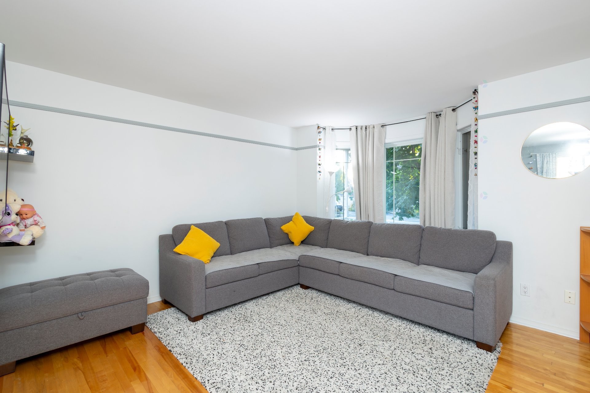 









12


Place Borduas

,
Sainte-Julie,




QC
J3E2H4

