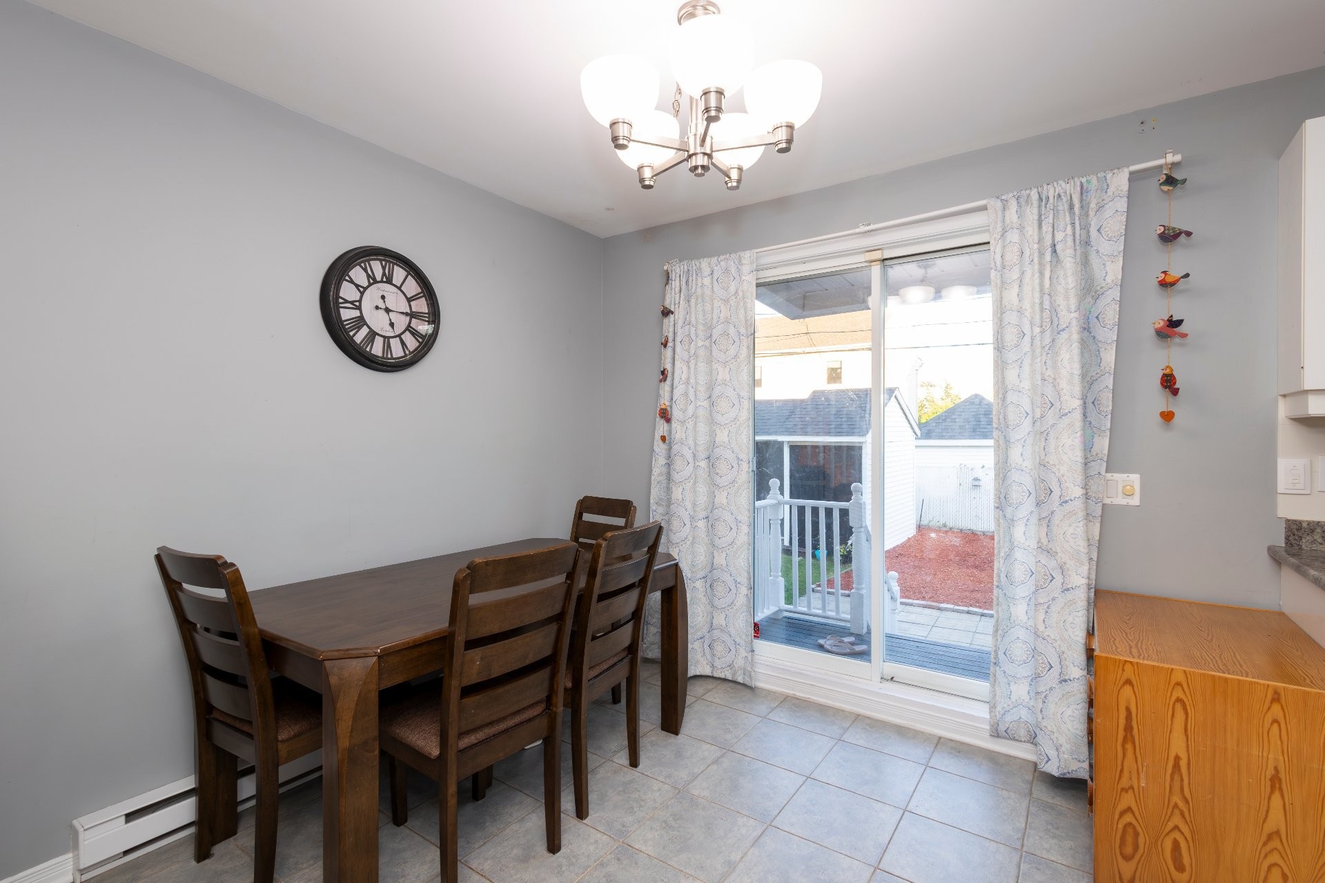 









12


Place Borduas

,
Sainte-Julie,




QC
J3E2H4

