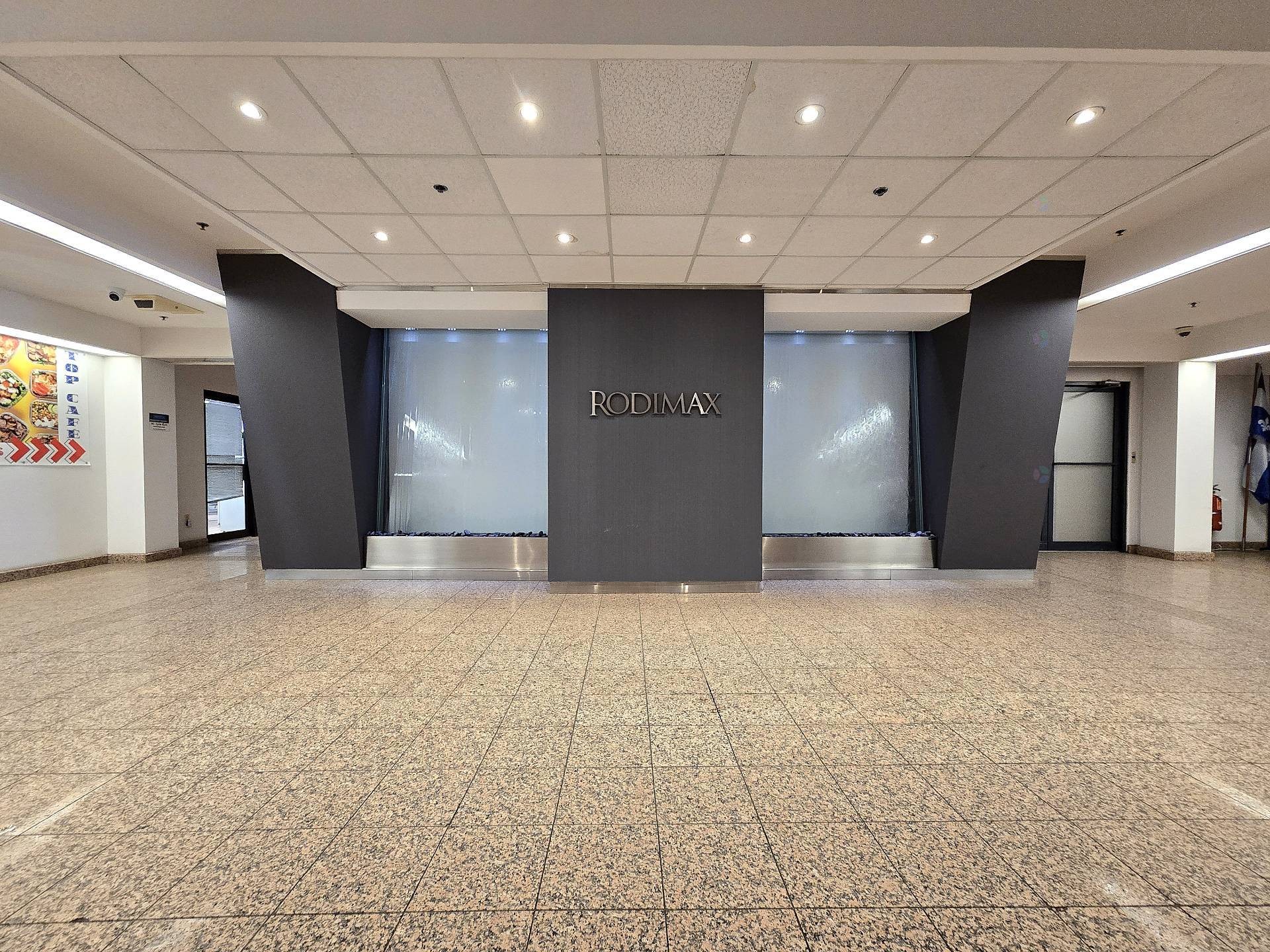 









35


Rue de Port-Royal E.

, 400,
Montréal (Ahuntsic-Cartierville),




QC
H3L3T1

