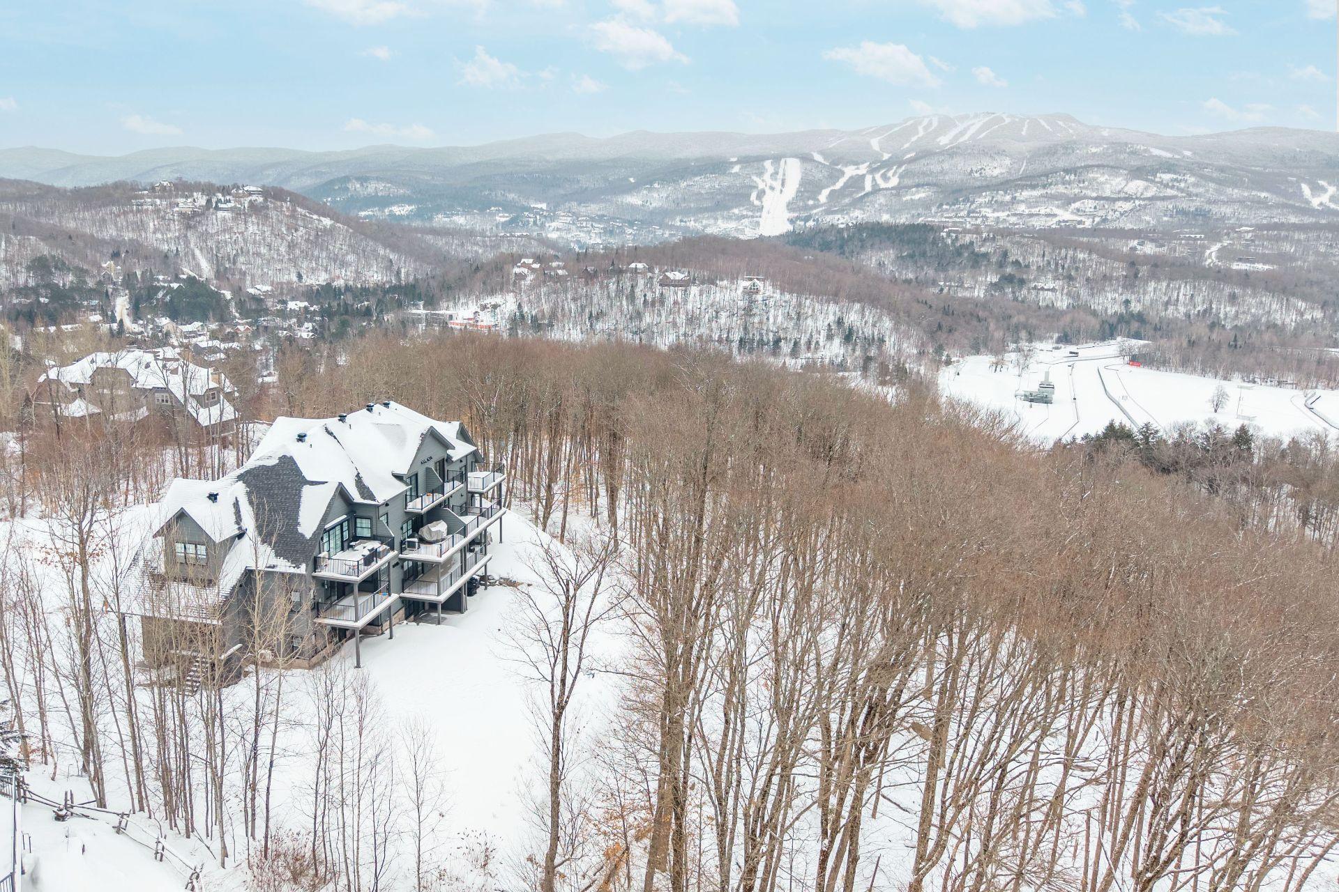 









280


Rue du Mont-Plaisant

, 10,
Mont-Tremblant,




QC
J8E1L2

