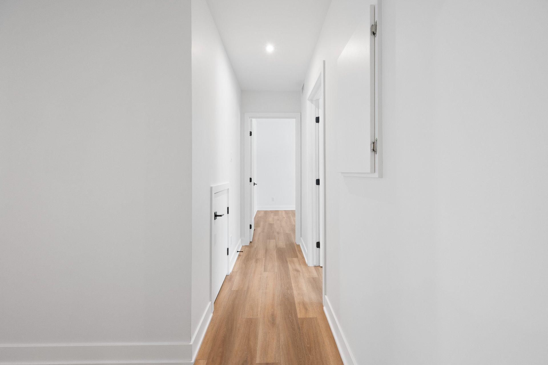 









280


Rue du Mont-Plaisant

, 10,
Mont-Tremblant,




QC
J8E1L2

