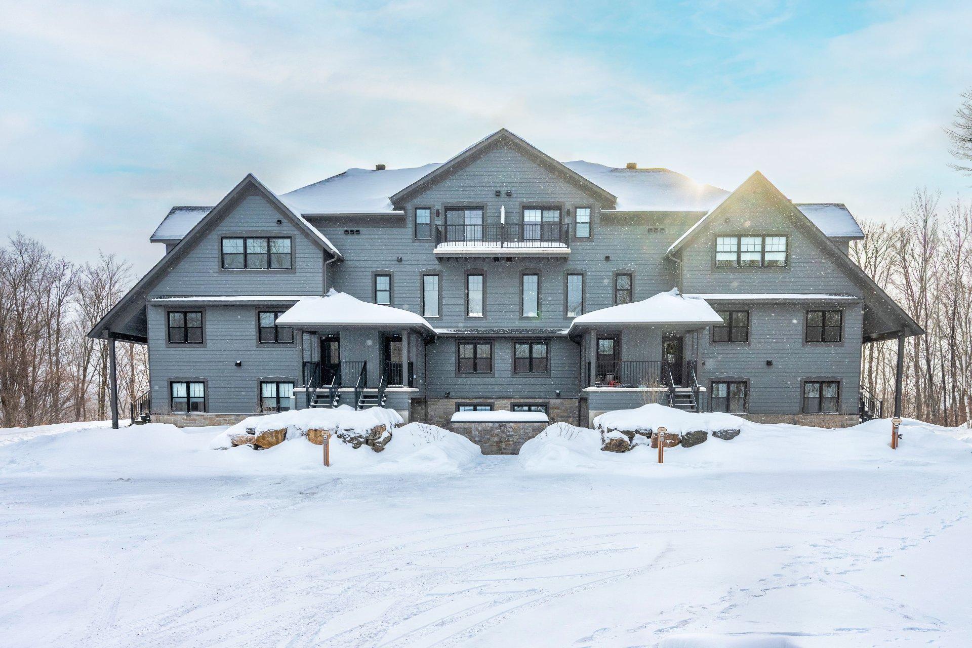 









280


Rue du Mont-Plaisant

, 10,
Mont-Tremblant,




QC
J8E1L2

