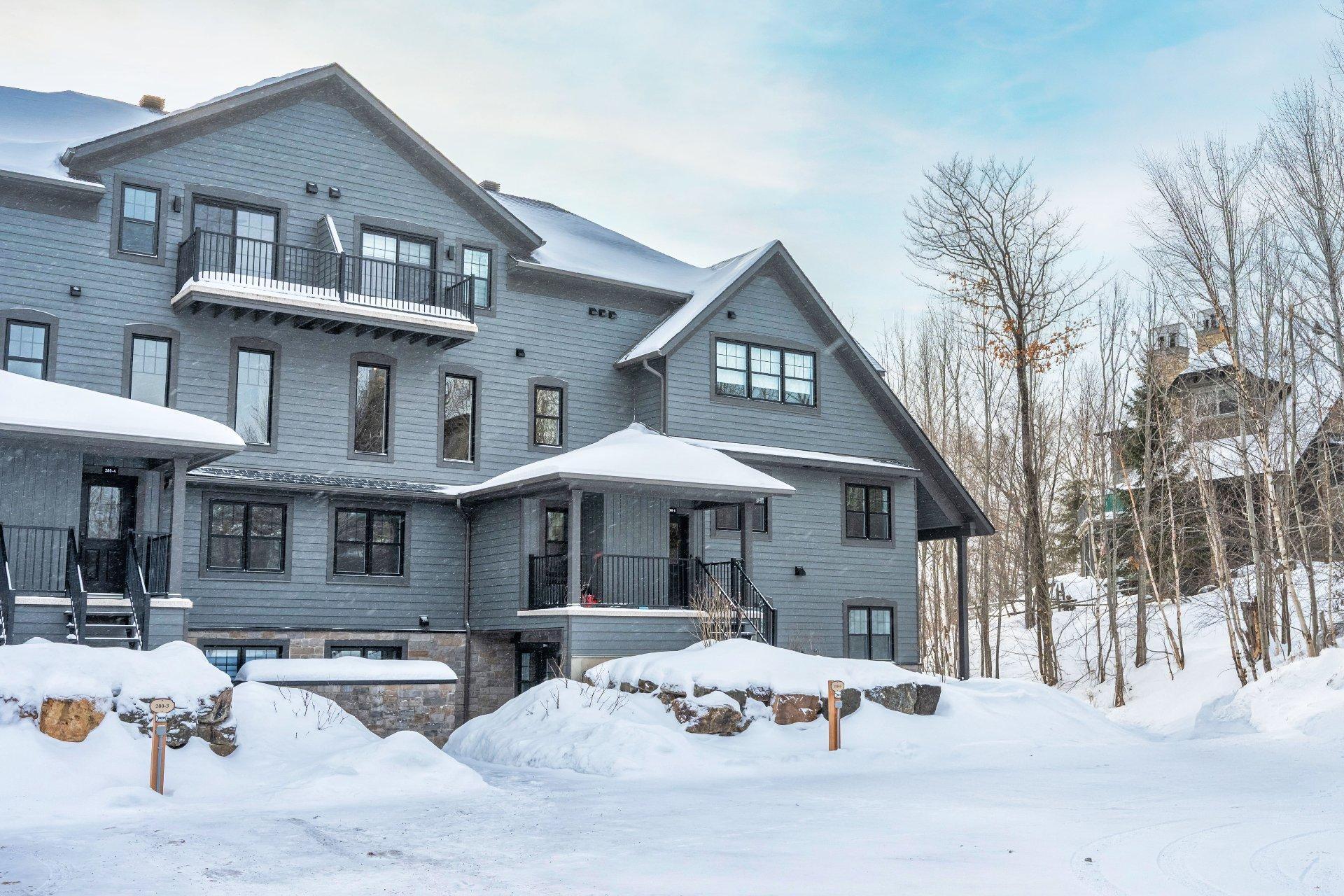 









280


Rue du Mont-Plaisant

, 10,
Mont-Tremblant,




QC
J8E1L2

