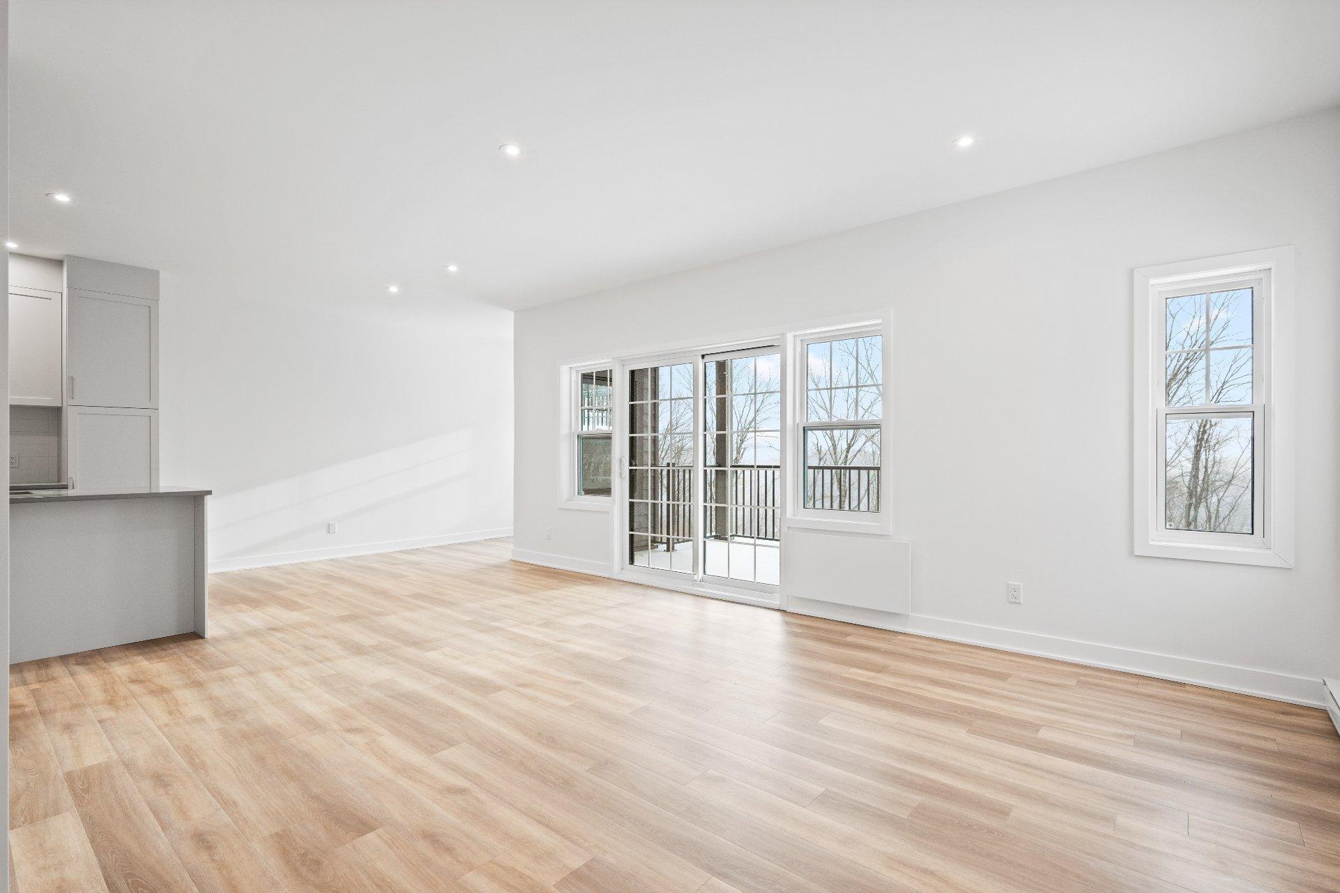 









280


Rue du Mont-Plaisant

, 10,
Mont-Tremblant,




QC
J8E1L2

