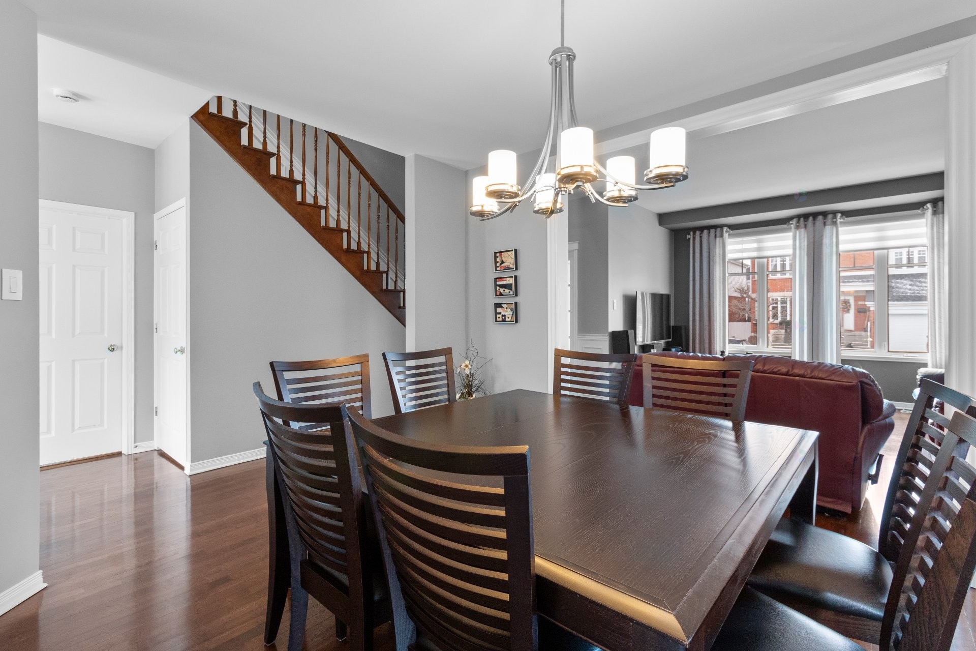 









907


Rue Henri-Massé

,
Longueuil (Saint-Hubert),




QC
J3Z1G9

