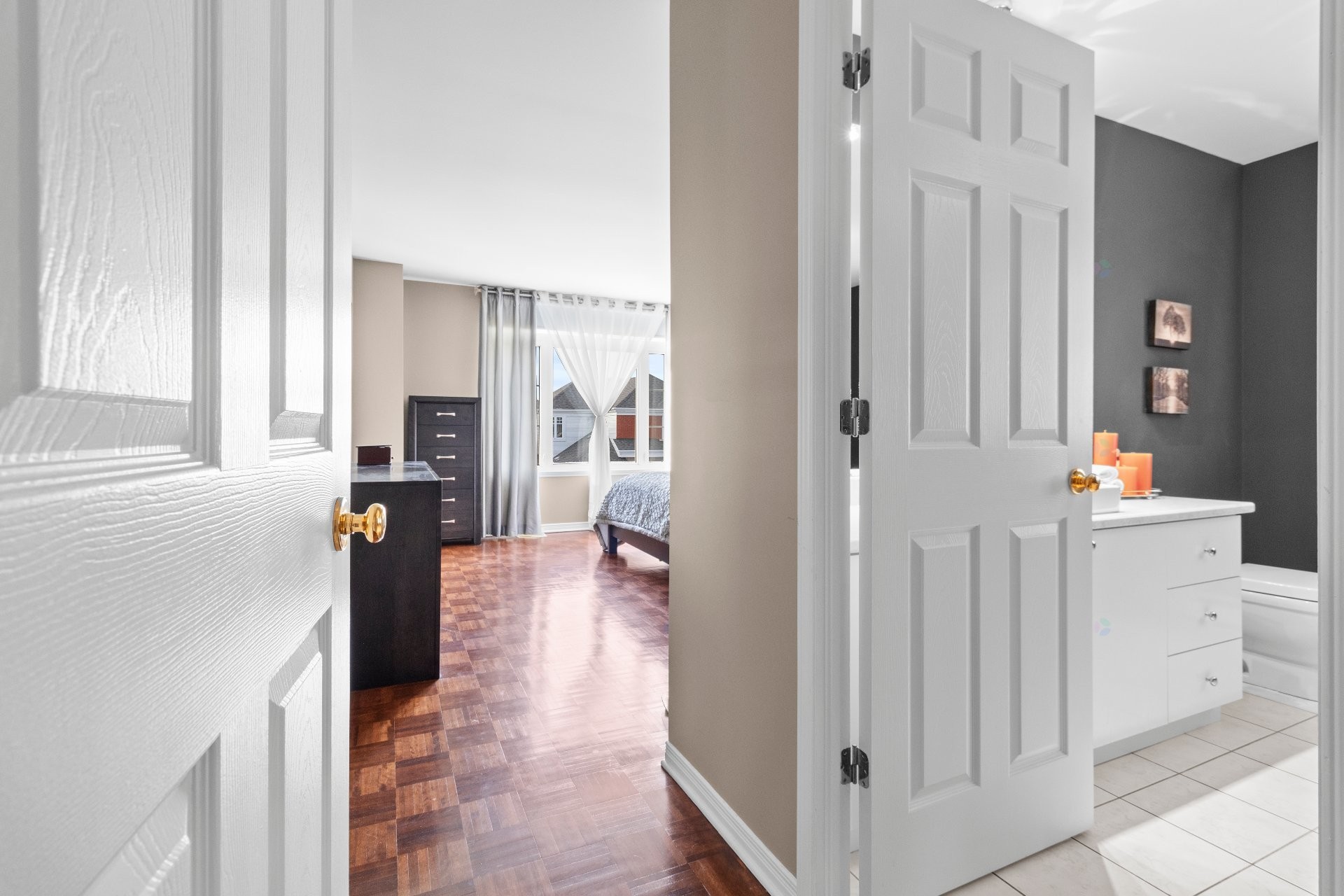 









907


Rue Henri-Massé

,
Longueuil (Saint-Hubert),




QC
J3Z1G9

