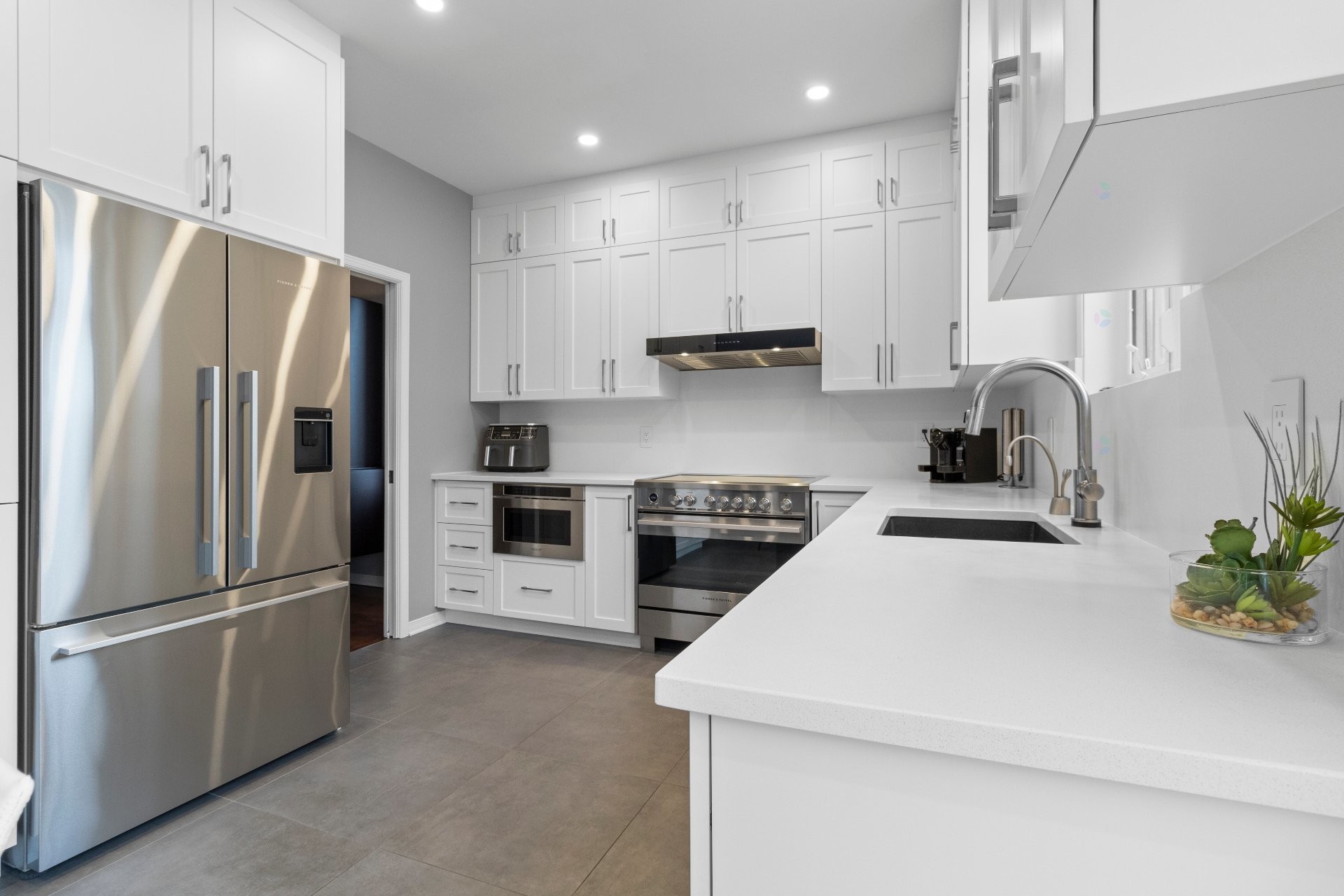 









907


Rue Henri-Massé

,
Longueuil (Saint-Hubert),




QC
J3Z1G9

