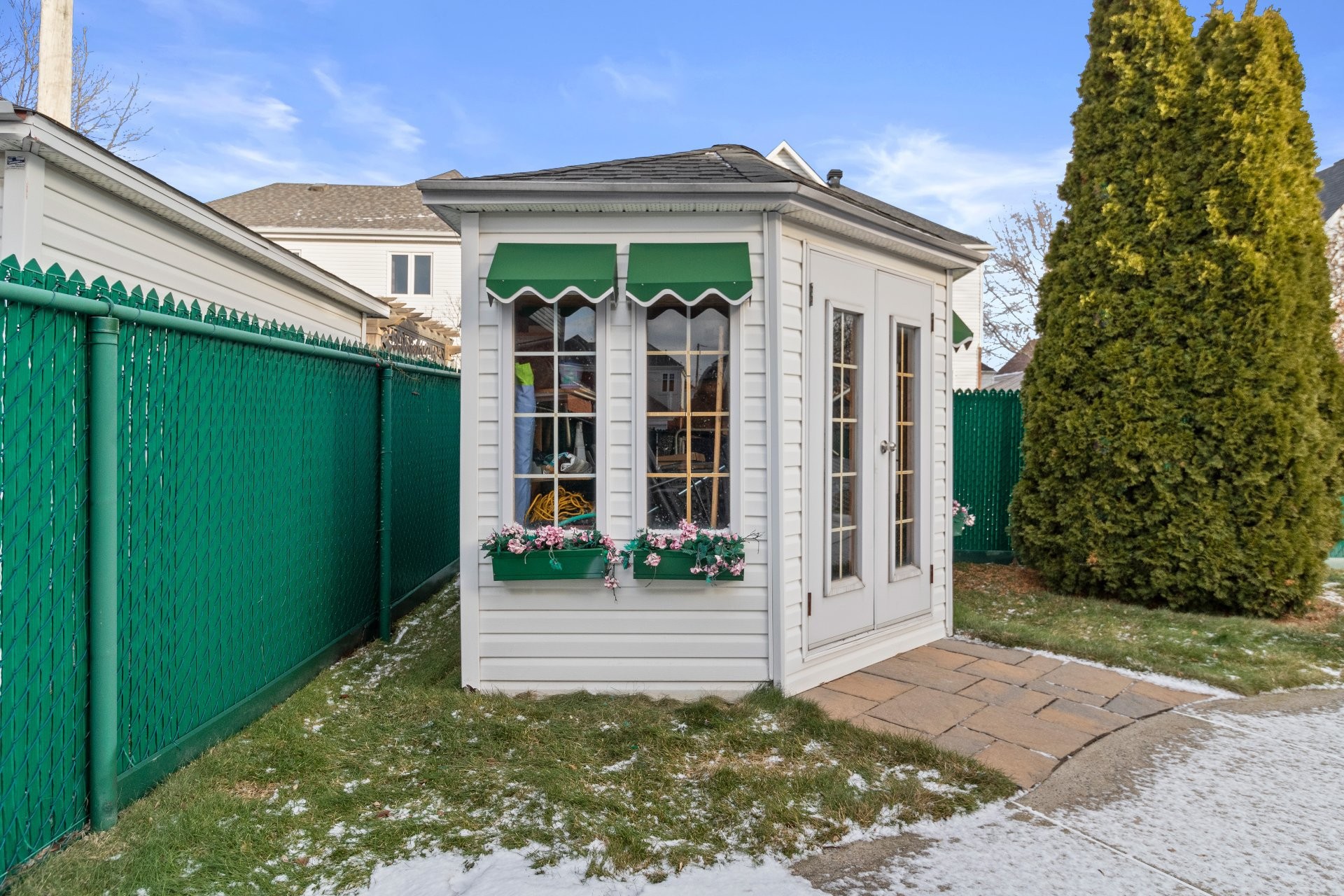 









907


Rue Henri-Massé

,
Longueuil (Saint-Hubert),




QC
J3Z1G9

