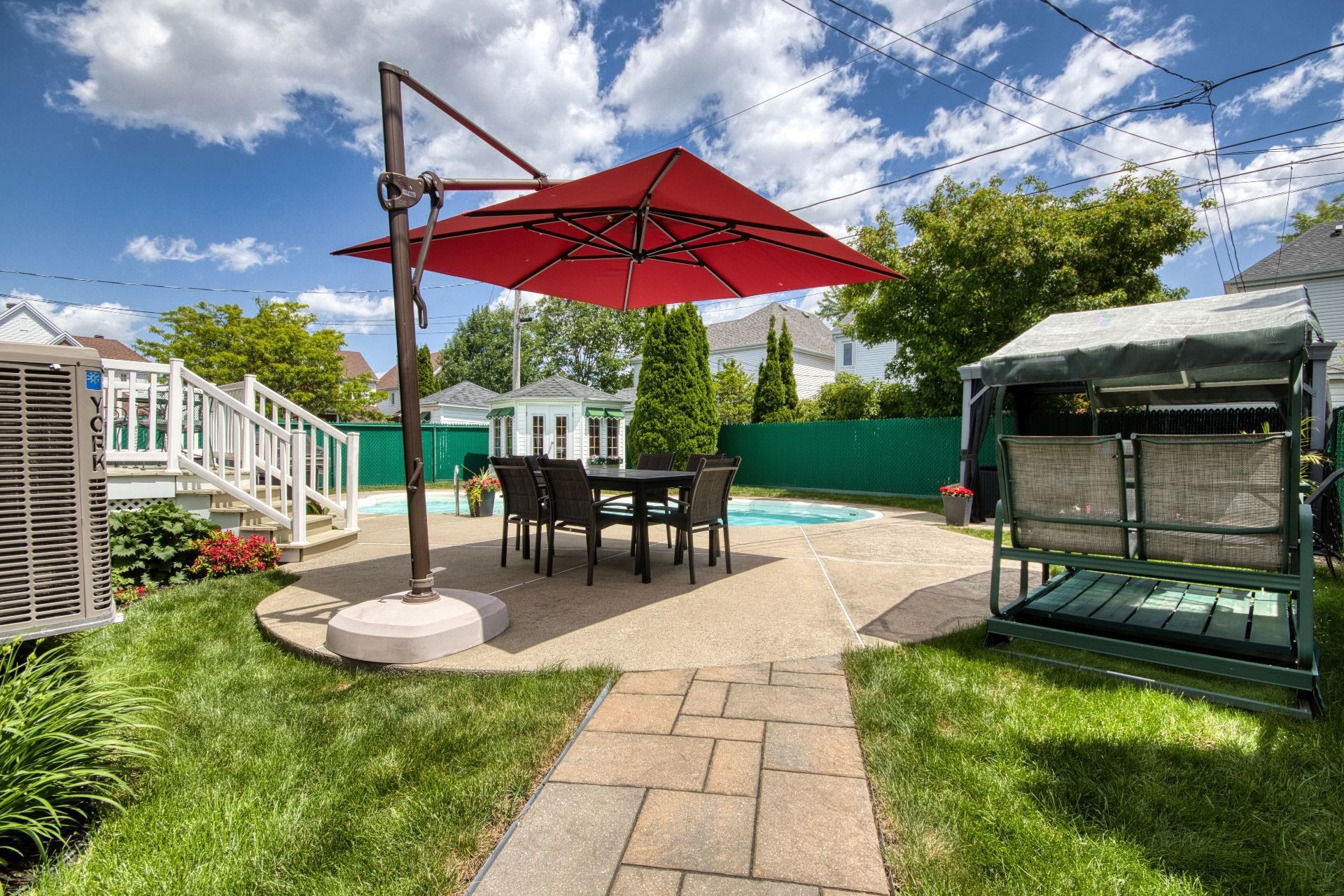 









907


Rue Henri-Massé

,
Longueuil (Saint-Hubert),




QC
J3Z1G9

