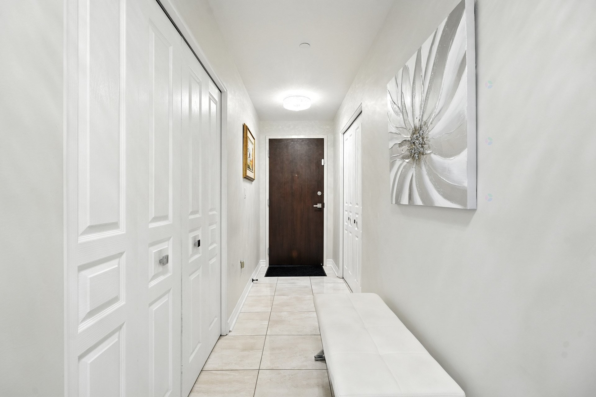 









1180


Ch. d'Aylmer

, 412,
Gatineau (Aylmer),




QC
J9H0G5

