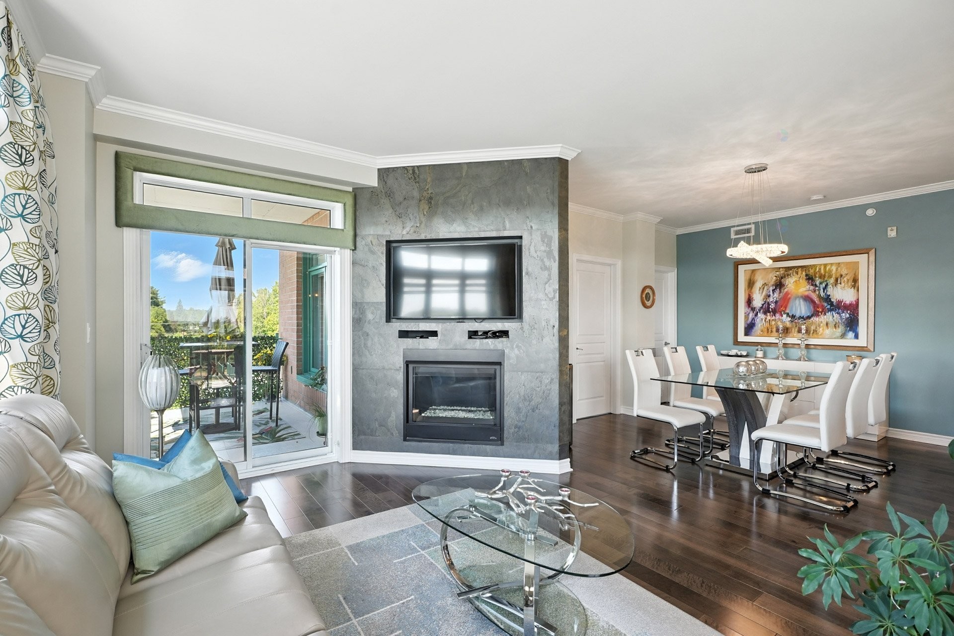 









1180


Ch. d'Aylmer

, 412,
Gatineau (Aylmer),




QC
J9H0G5

