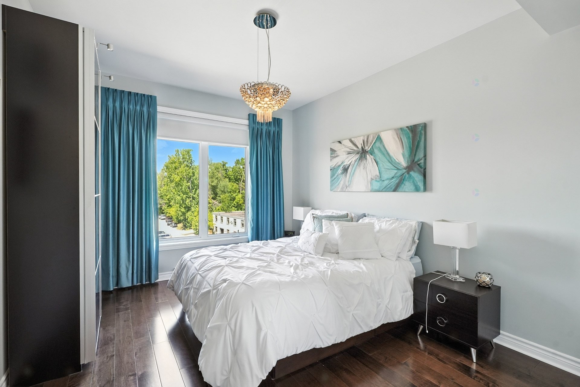 









1180


Ch. d'Aylmer

, 412,
Gatineau (Aylmer),




QC
J9H0G5

