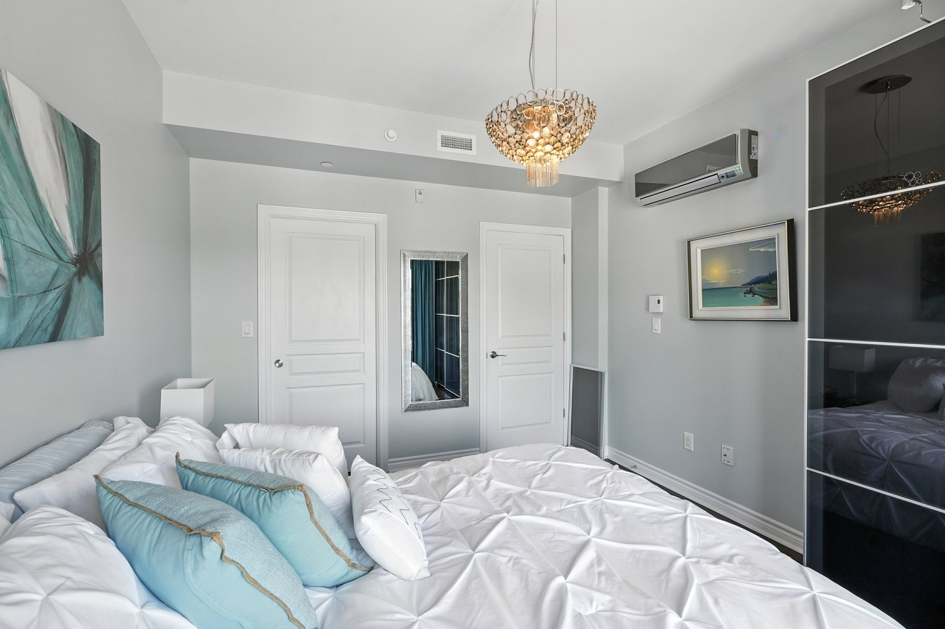 









1180


Ch. d'Aylmer

, 412,
Gatineau (Aylmer),




QC
J9H0G5

