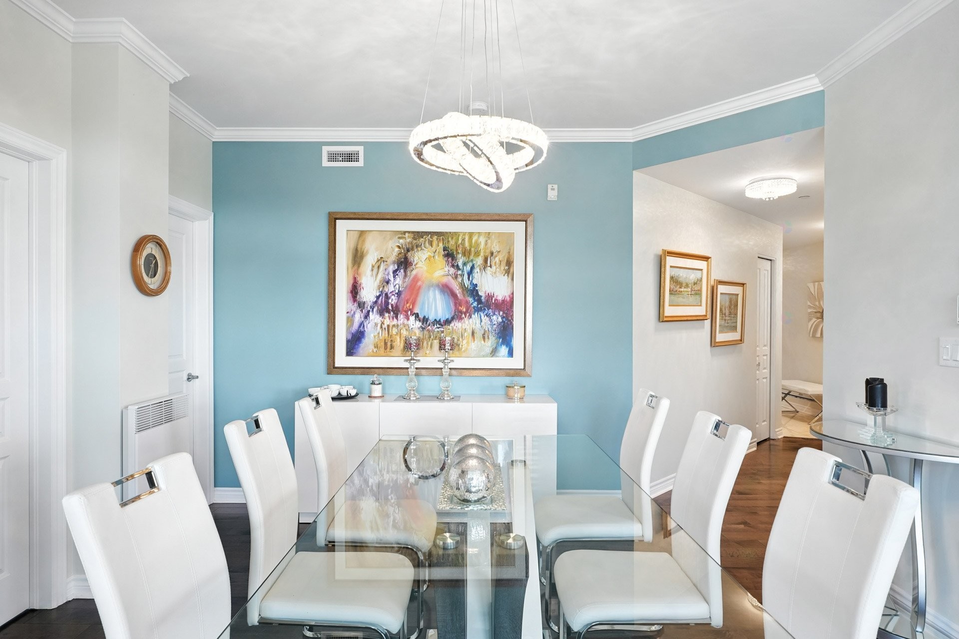 









1180


Ch. d'Aylmer

, 412,
Gatineau (Aylmer),




QC
J9H0G5

