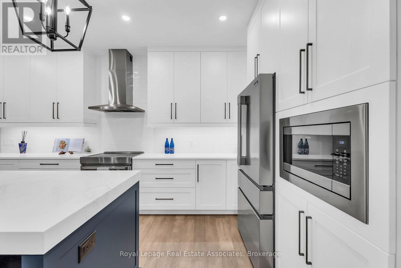 












8 - 28 JUNIPER TRAIL

,
Welland,




Ontario
L3C0H5

