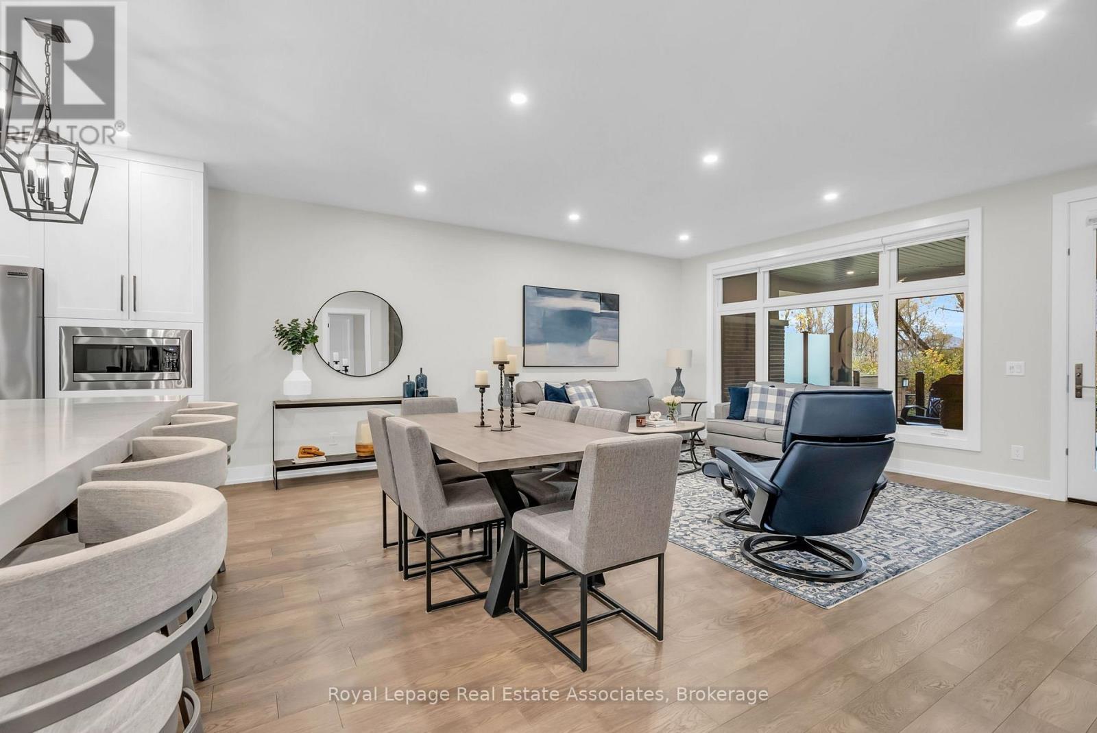 












8 - 28 JUNIPER TRAIL

,
Welland,




Ontario
L3C0H5

