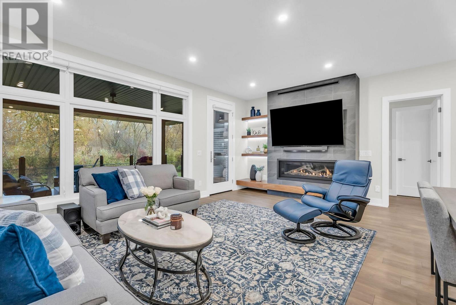 












8 - 28 JUNIPER TRAIL

,
Welland,




Ontario
L3C0H5

