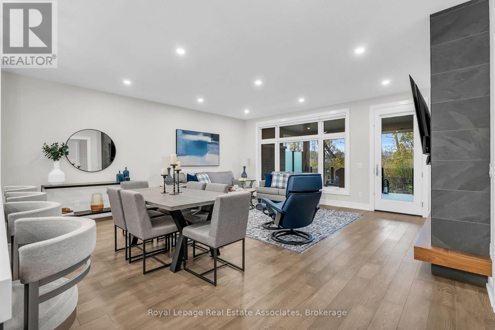 












8 - 28 JUNIPER TRAIL

,
Welland,




Ontario
L3C0H5

