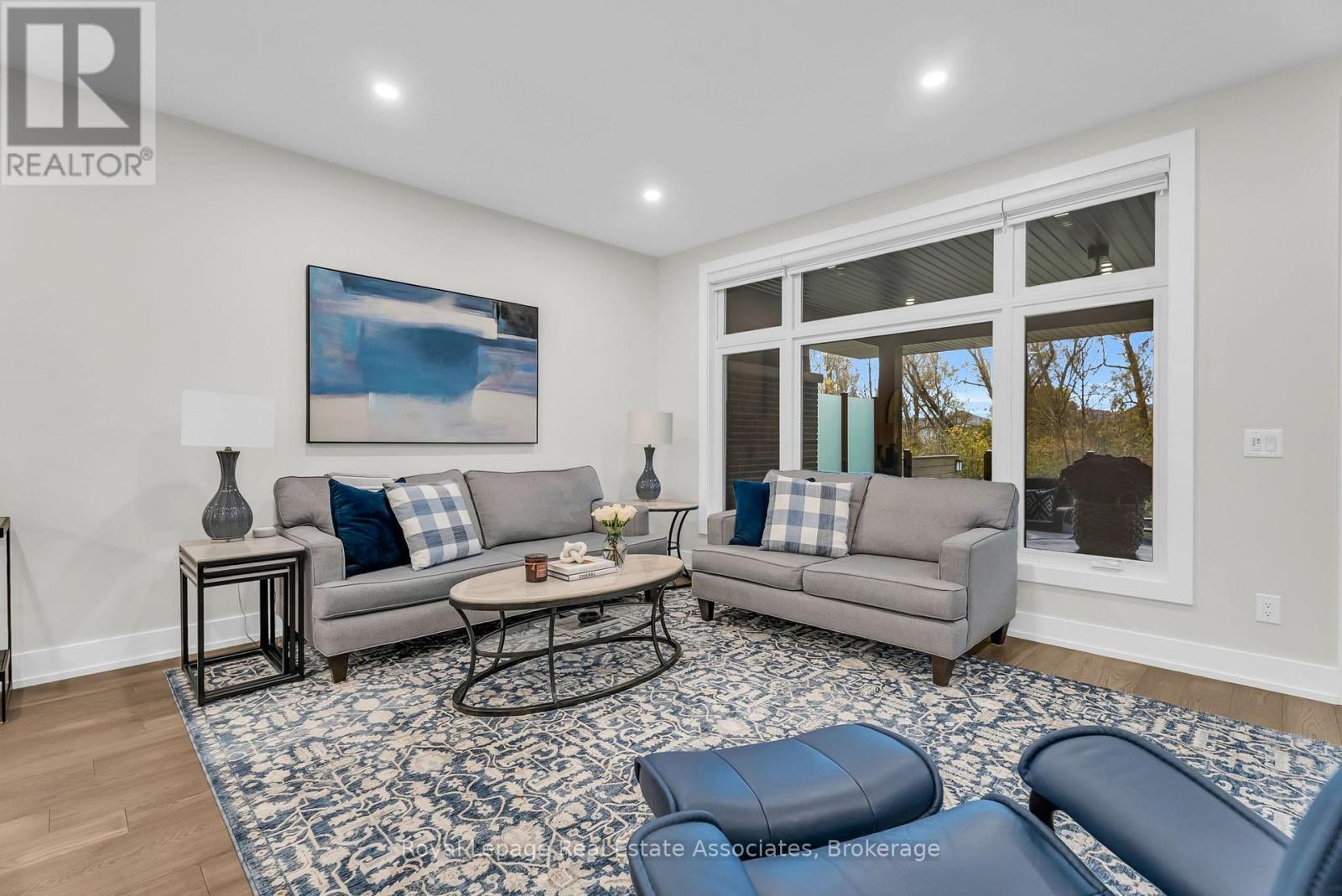 












8 - 28 JUNIPER TRAIL

,
Welland,




Ontario
L3C0H5

