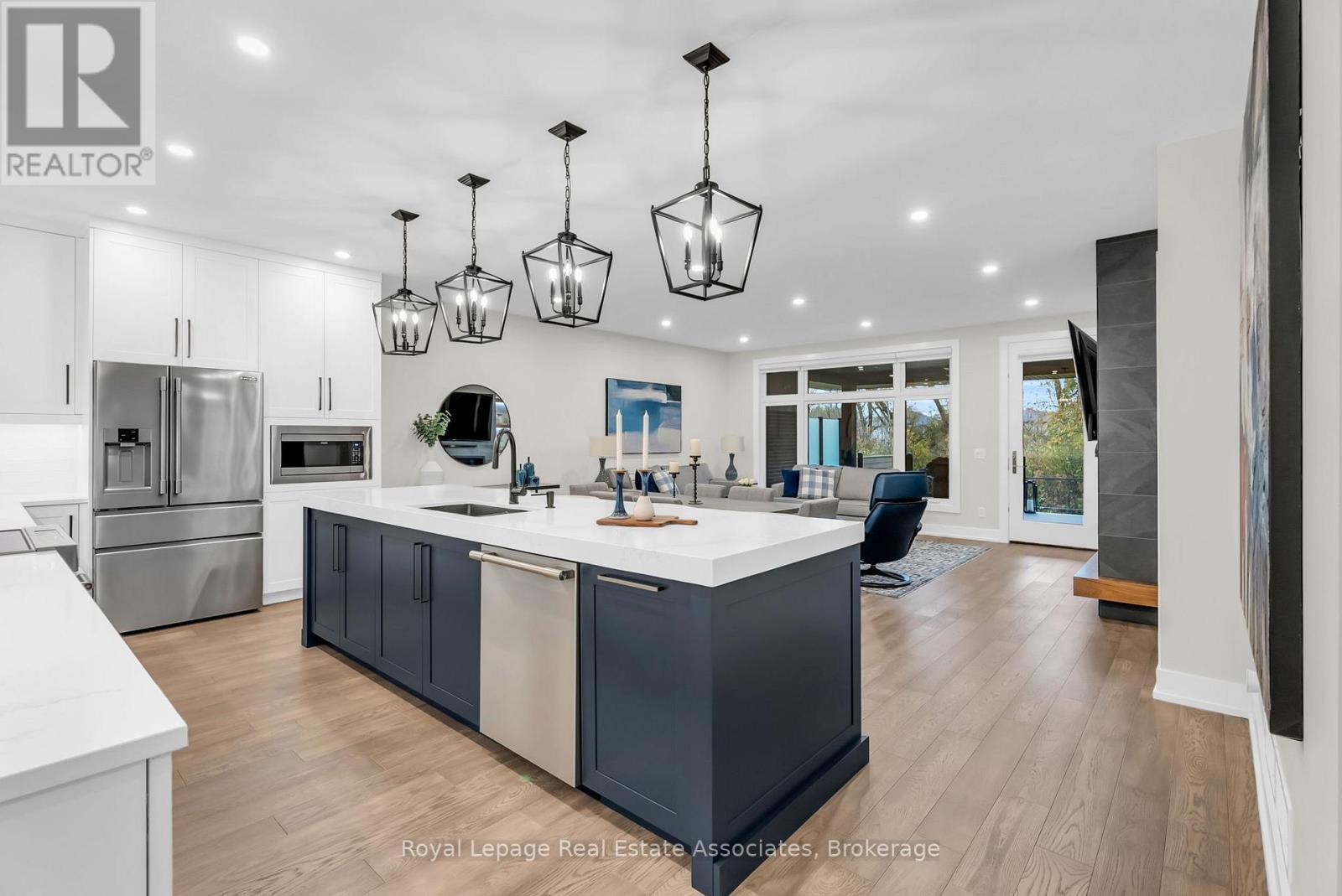 












8 - 28 JUNIPER TRAIL

,
Welland,




Ontario
L3C0H5

