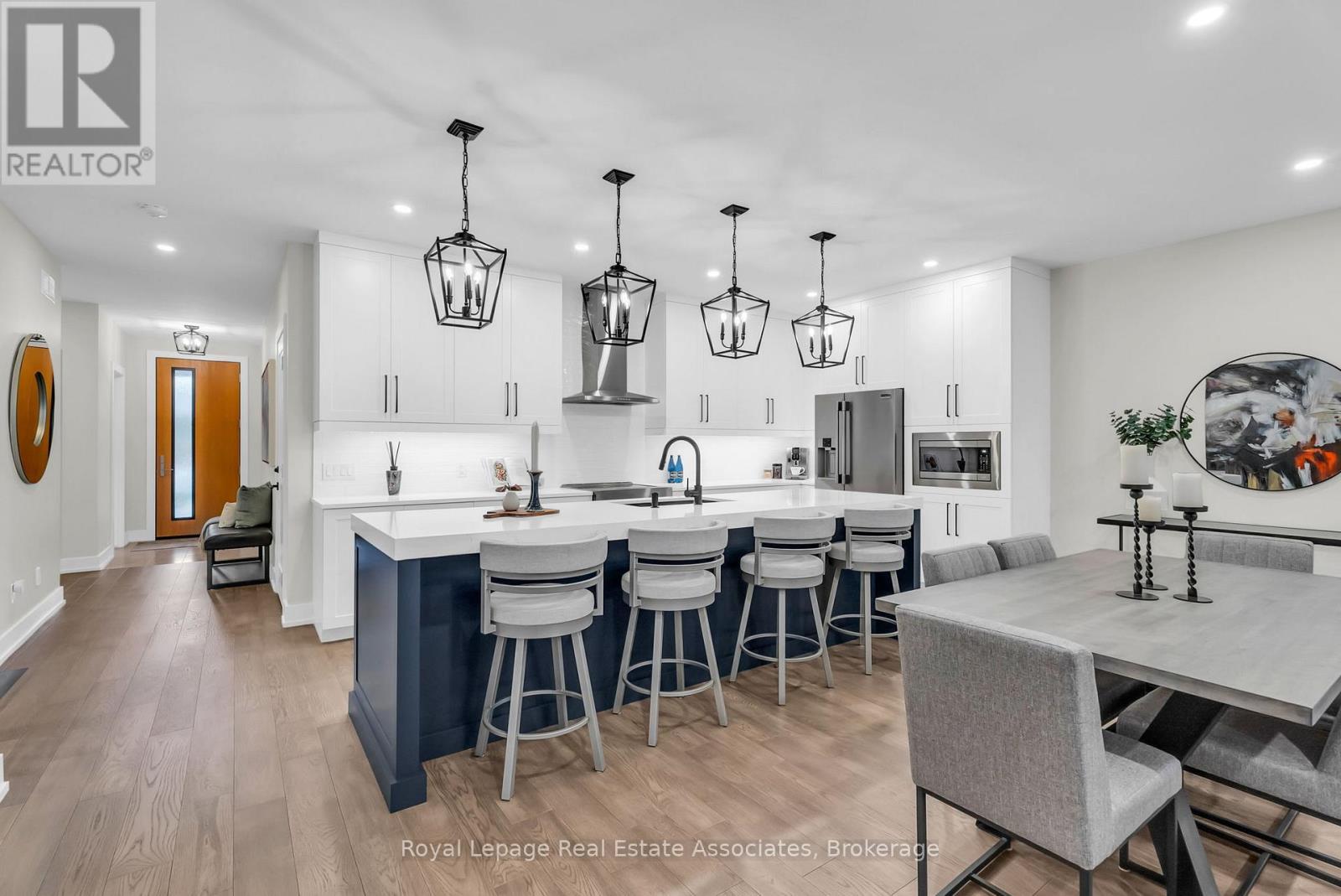 












8 - 28 JUNIPER TRAIL

,
Welland,




Ontario
L3C0H5

