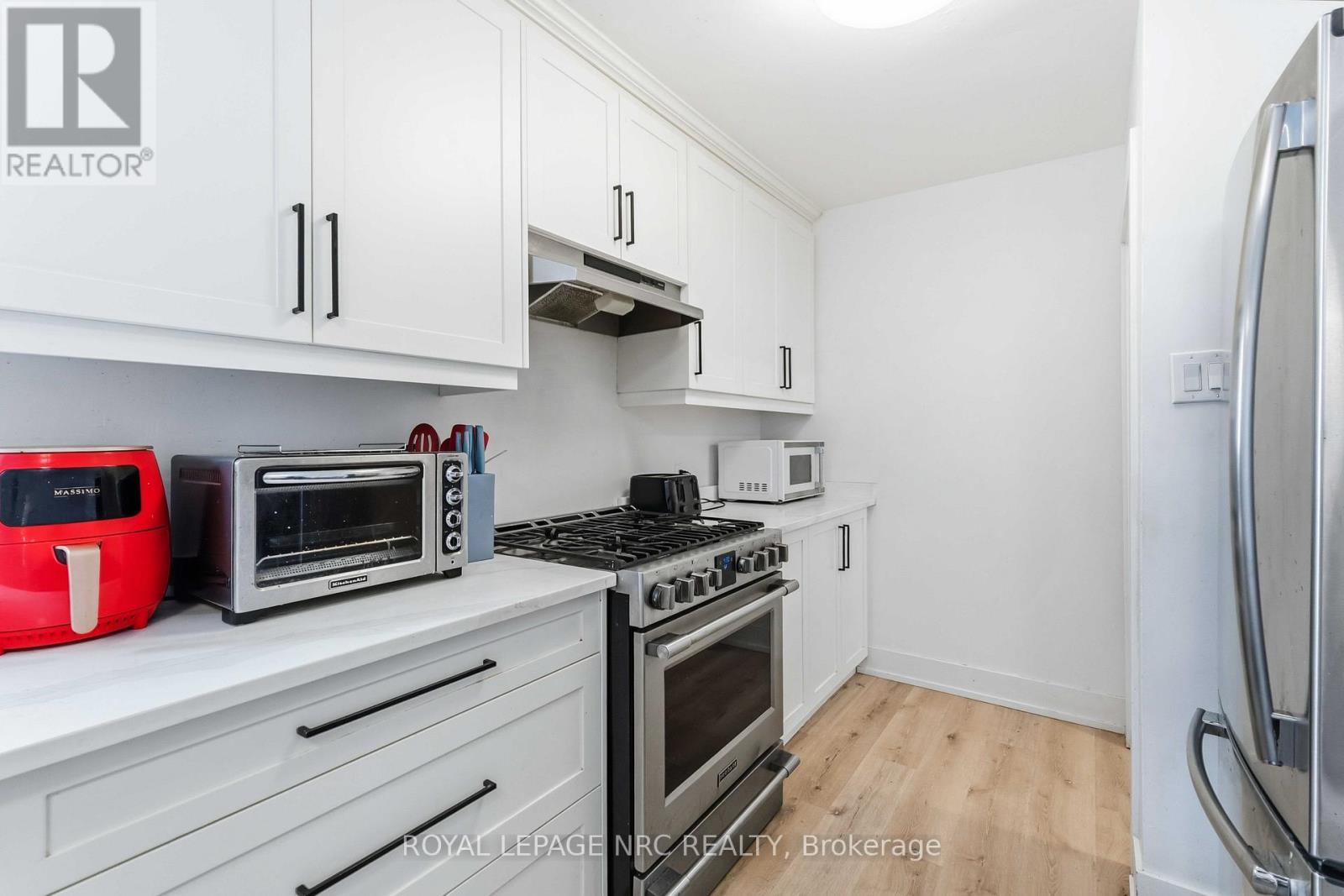 












764 COLLVER ROAD

,
West Lincoln (Bismark/Wellandport),




Ontario
L0R2J0

