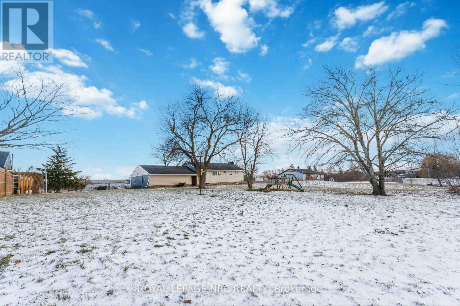 












764 COLLVER ROAD

,
West Lincoln (Bismark/Wellandport),




Ontario
L0R2J0

