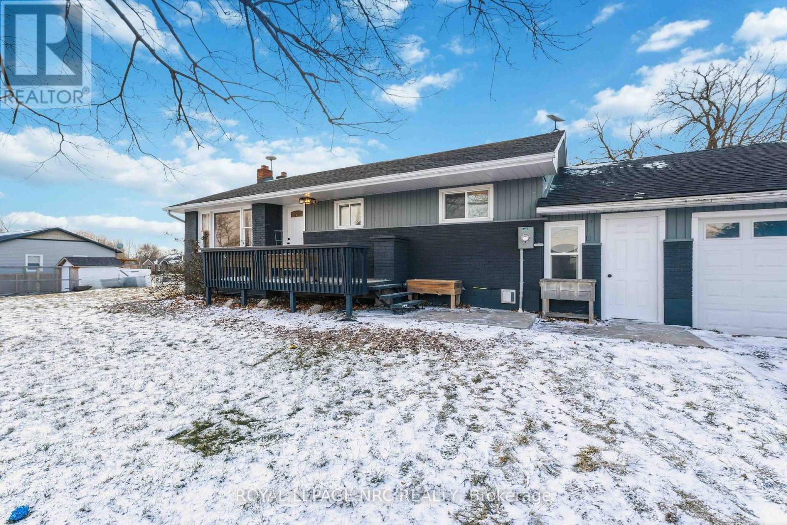 












764 COLLVER ROAD

,
West Lincoln (Bismark/Wellandport),




Ontario
L0R2J0

