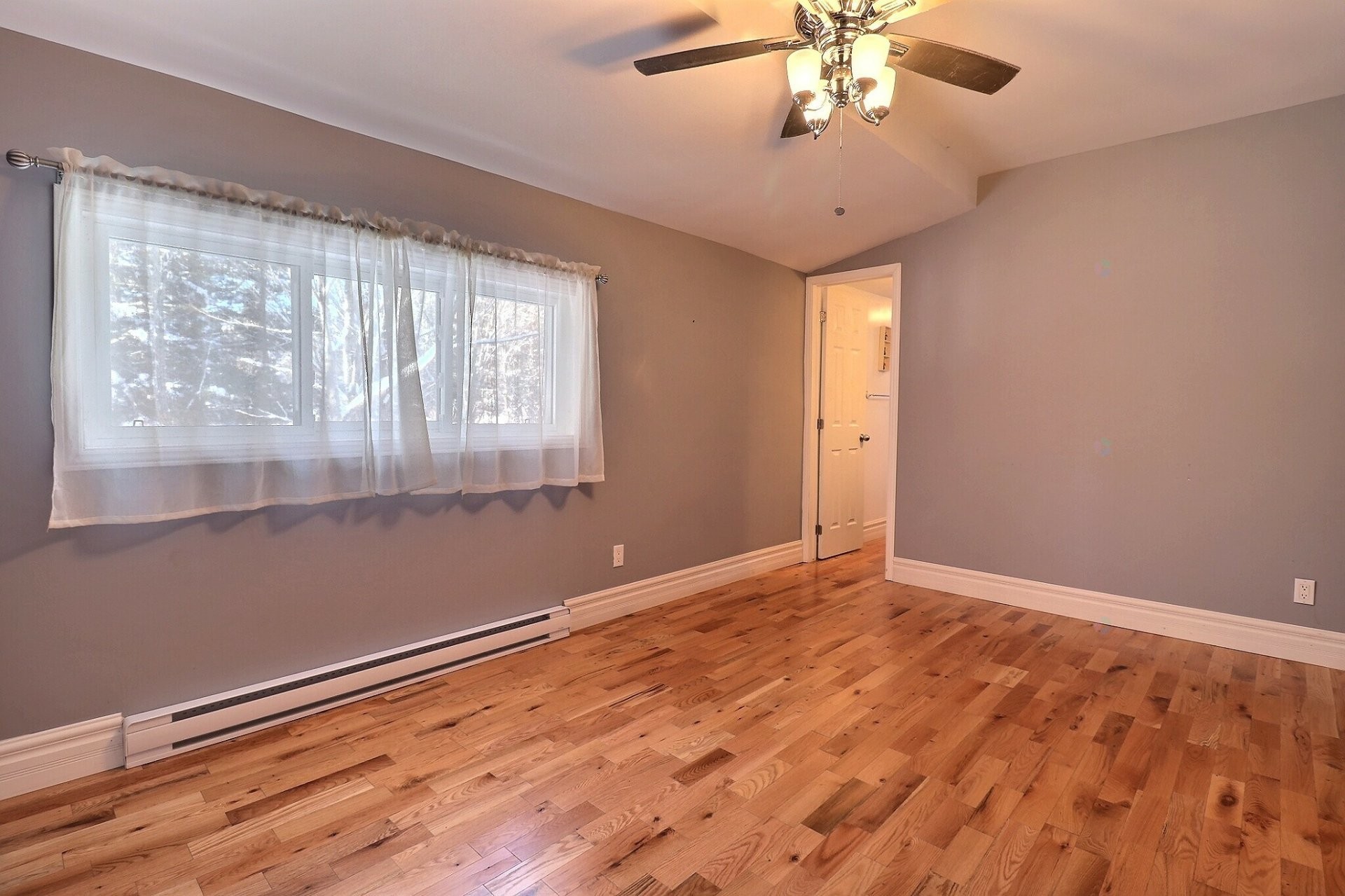 









129


Ch. de Mulligan Ferry

,
Kazabazua,




QC
J0X1X0

