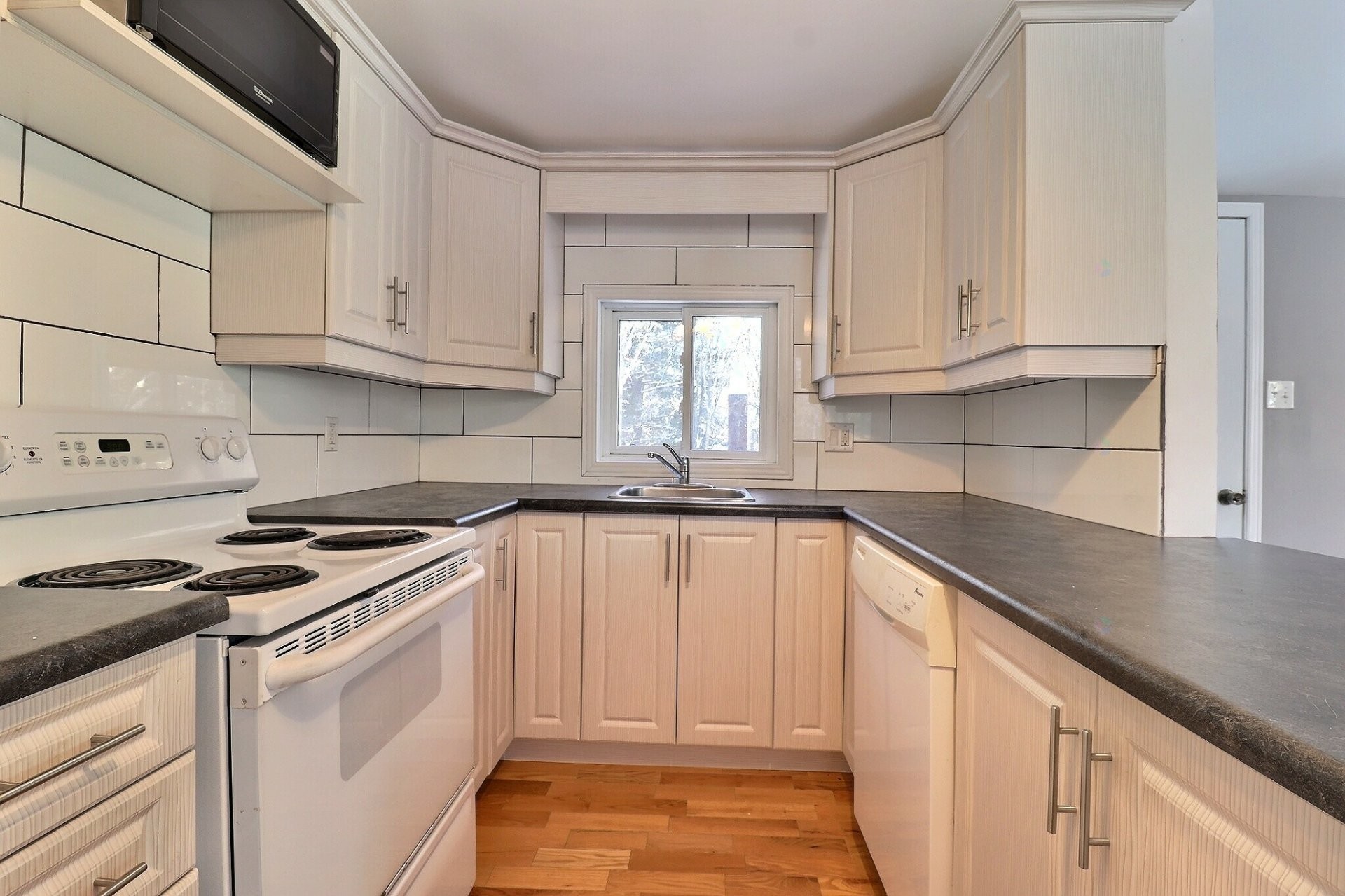 









129


Ch. de Mulligan Ferry

,
Kazabazua,




QC
J0X1X0

