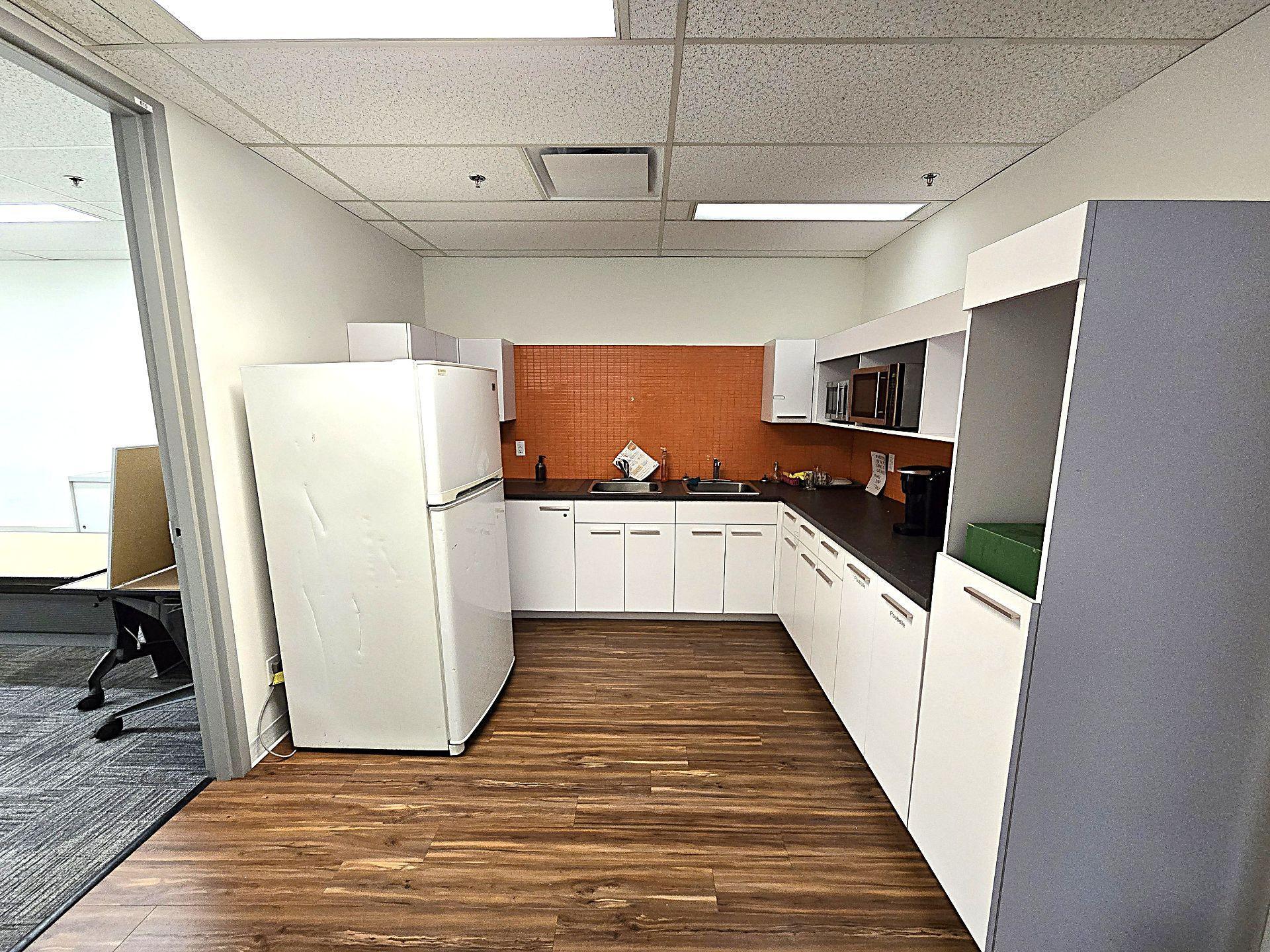 









35


Rue de Port-Royal E.

, 406,
Montréal (Ahuntsic-Cartierville),




QC
H3L3T1

