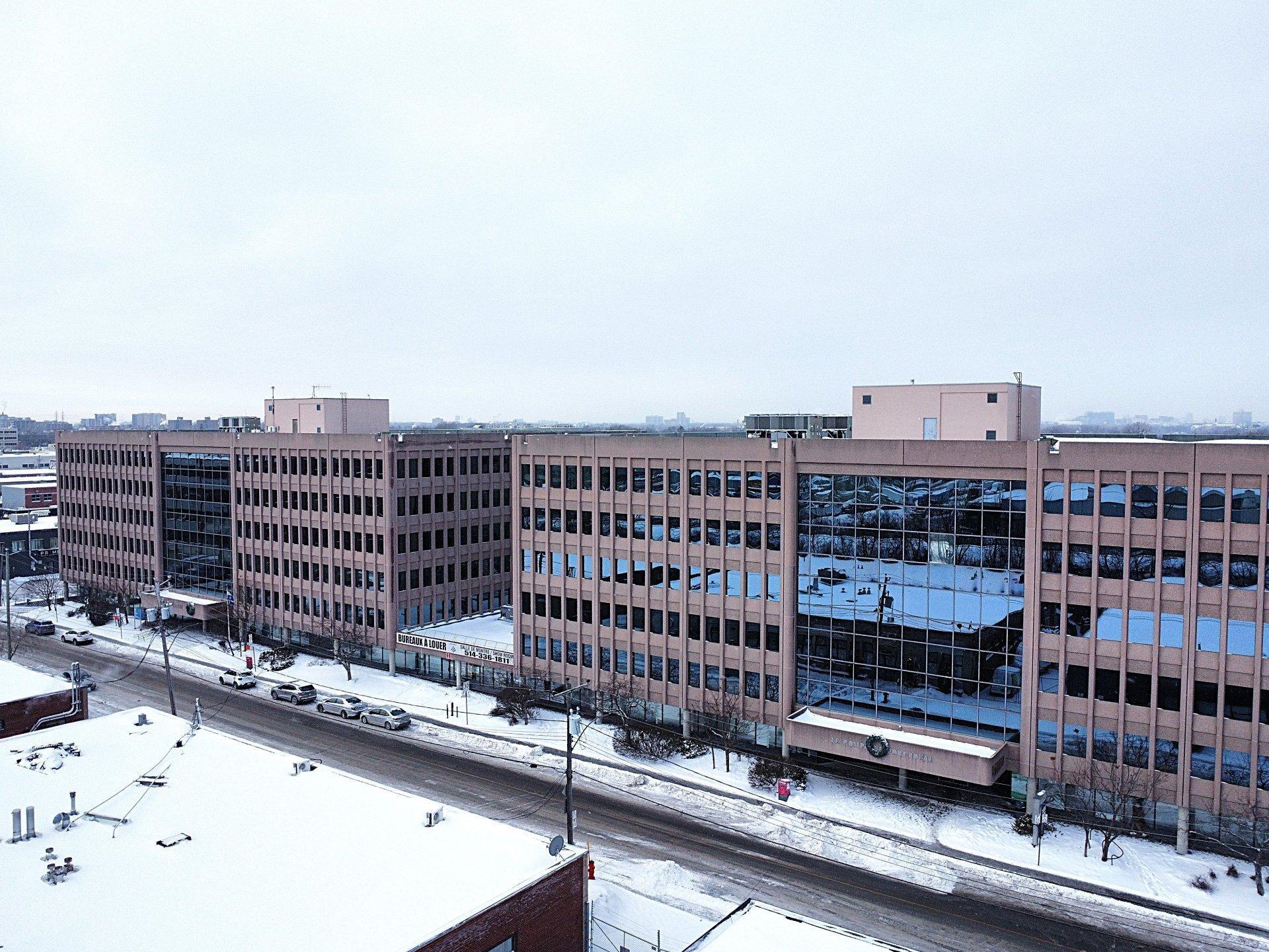 









35


Rue de Port-Royal E.

, 406,
Montréal (Ahuntsic-Cartierville),




QC
H3L3T1

