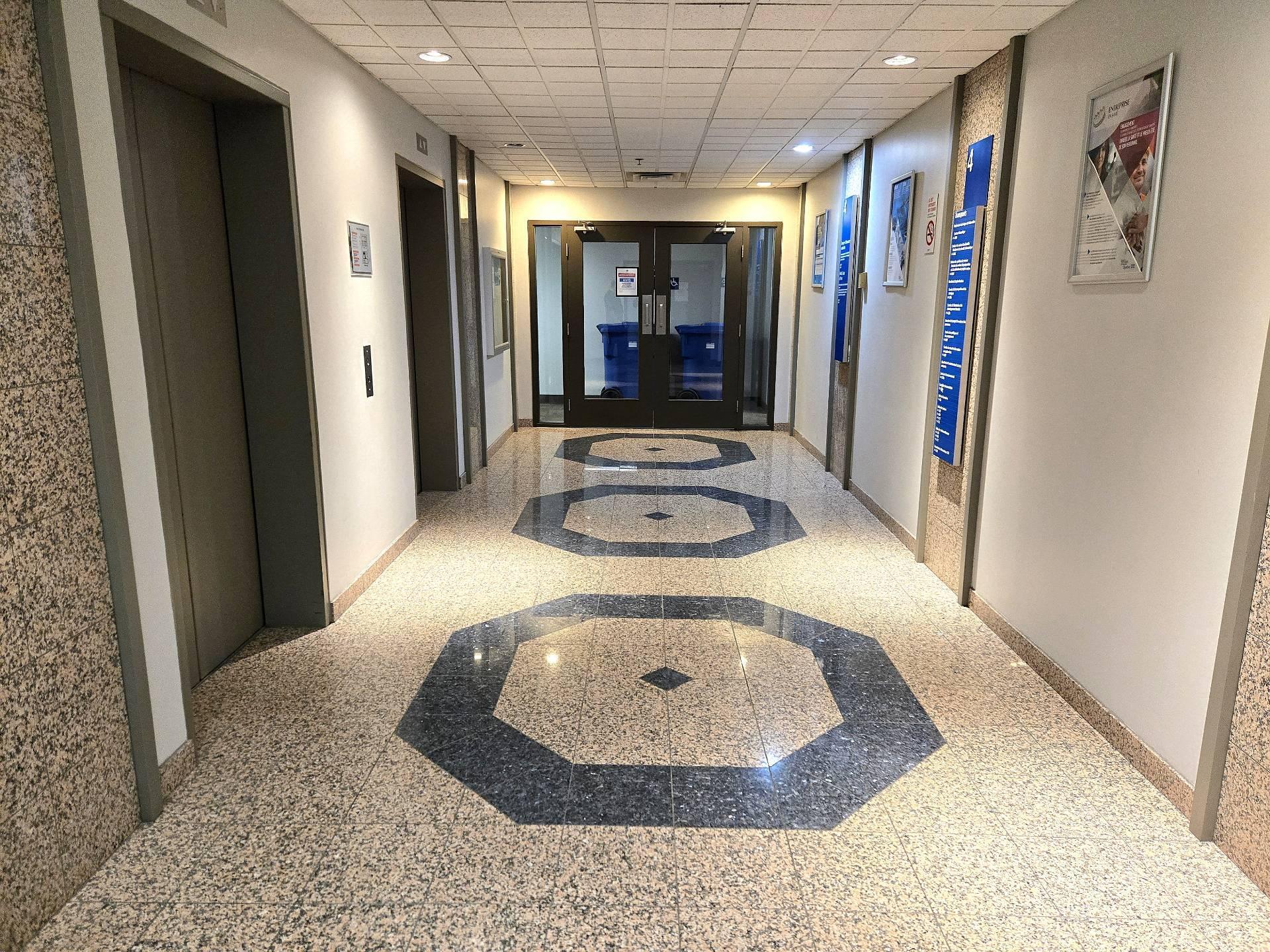 









35


Rue de Port-Royal E.

, 401,
Montréal (Ahuntsic-Cartierville),




QC
H3L3T1

