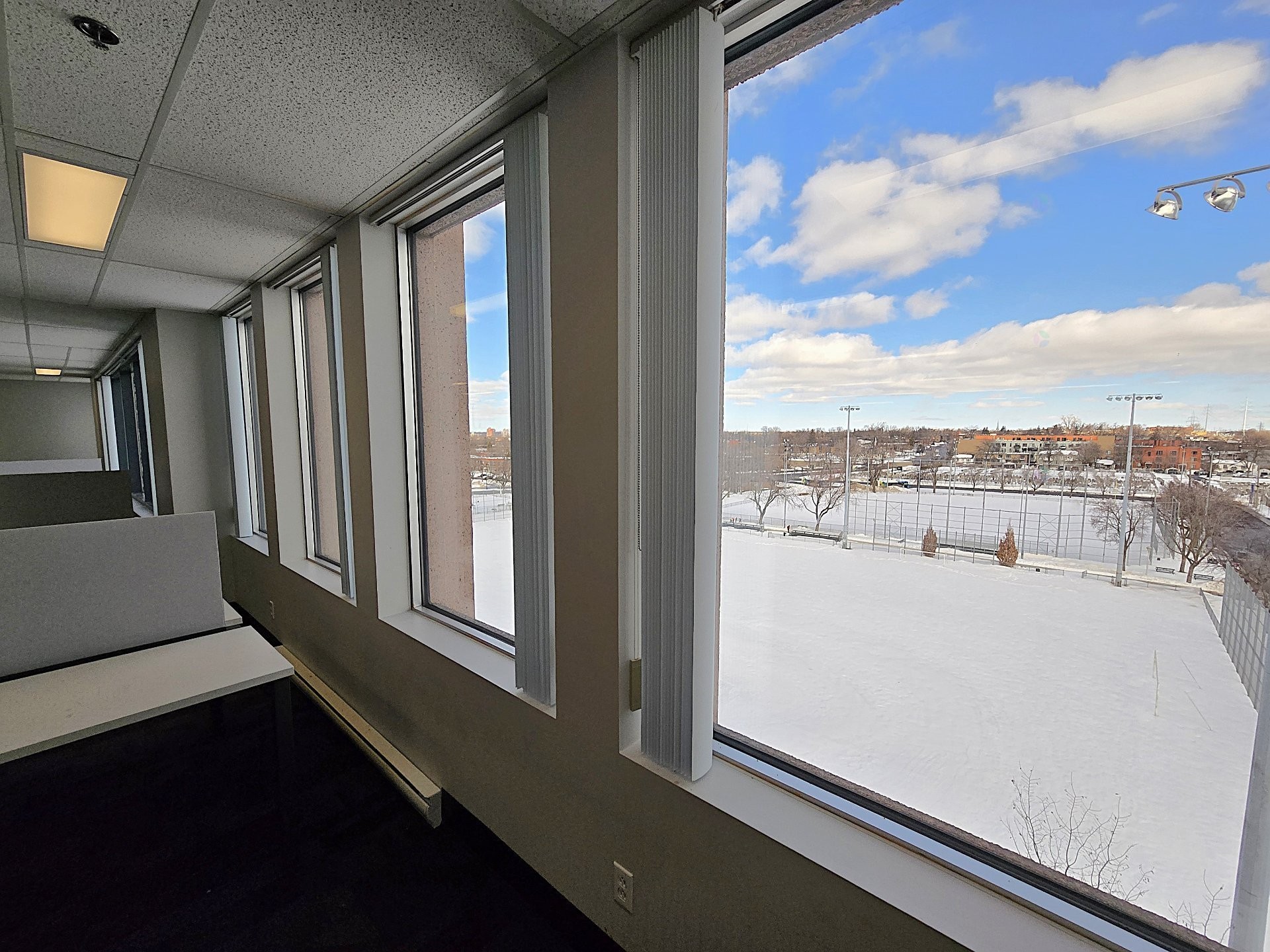 









35


Rue de Port-Royal E.

, 405,
Montréal (Ahuntsic-Cartierville),




QC
H3L3T1

