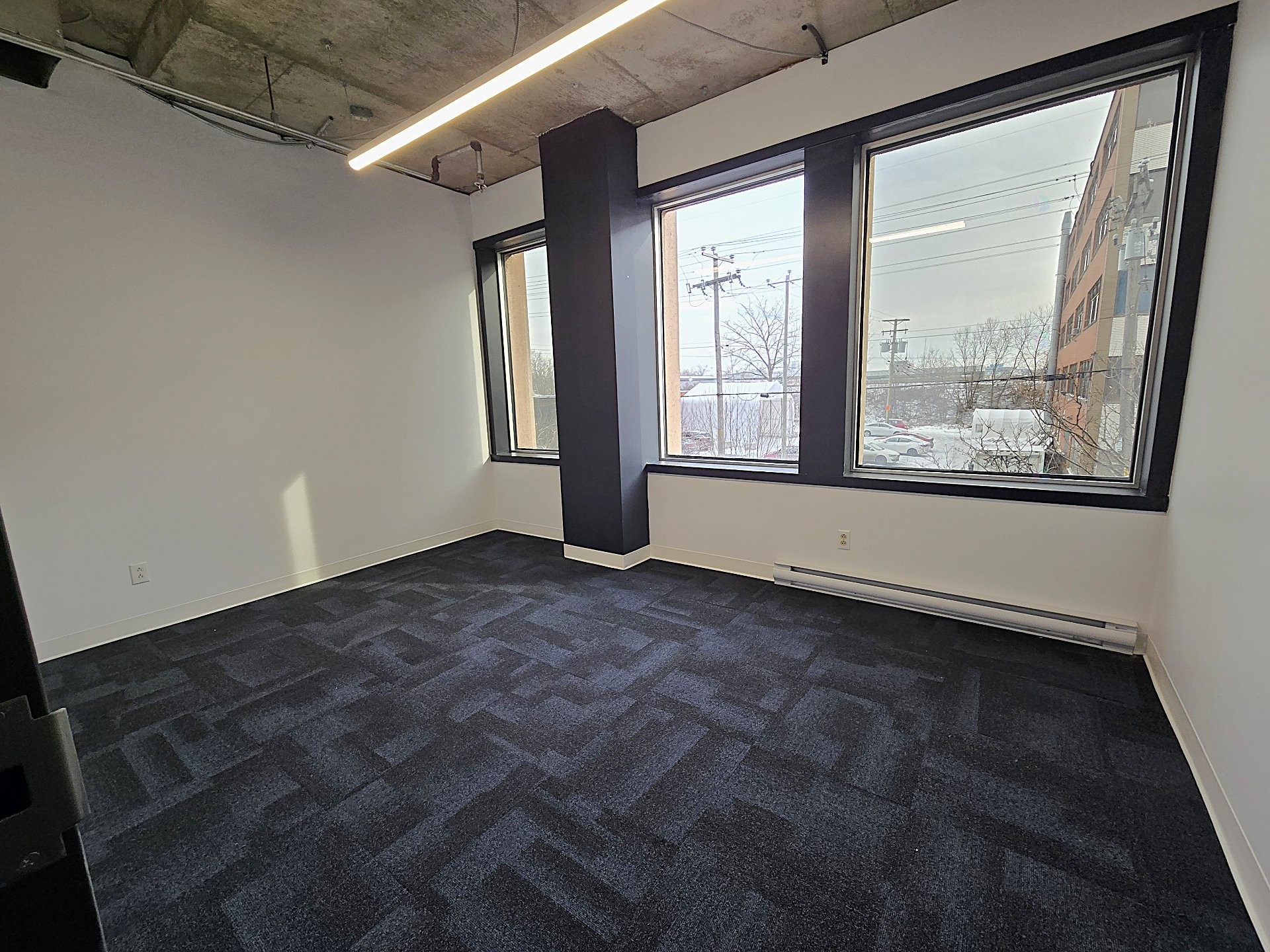 









35


Rue de Port-Royal E.

, 100,
Montréal (Ahuntsic-Cartierville),




QC
H3L3T1

