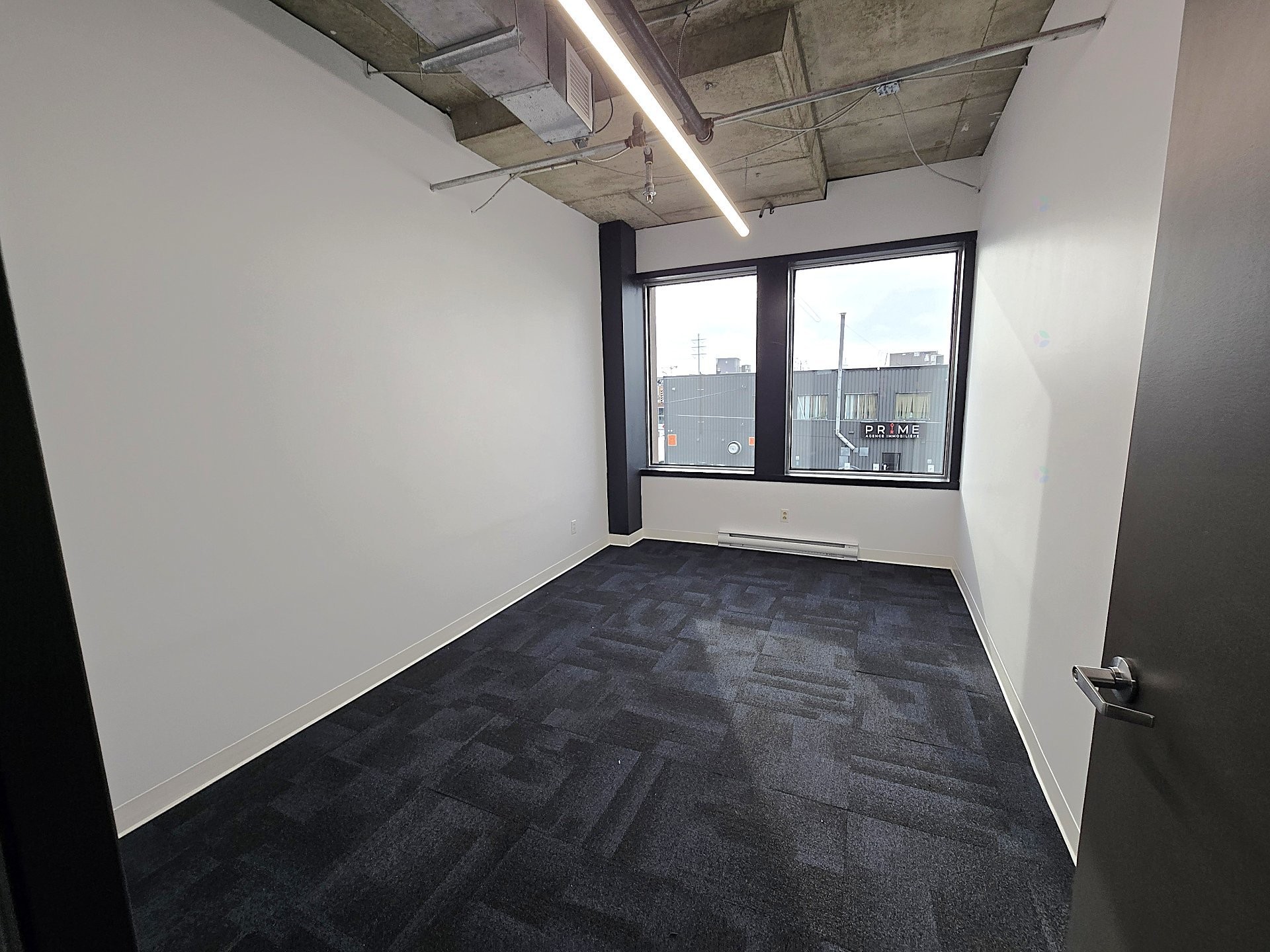 









35


Rue de Port-Royal E.

, 100,
Montréal (Ahuntsic-Cartierville),




QC
H3L3T1

